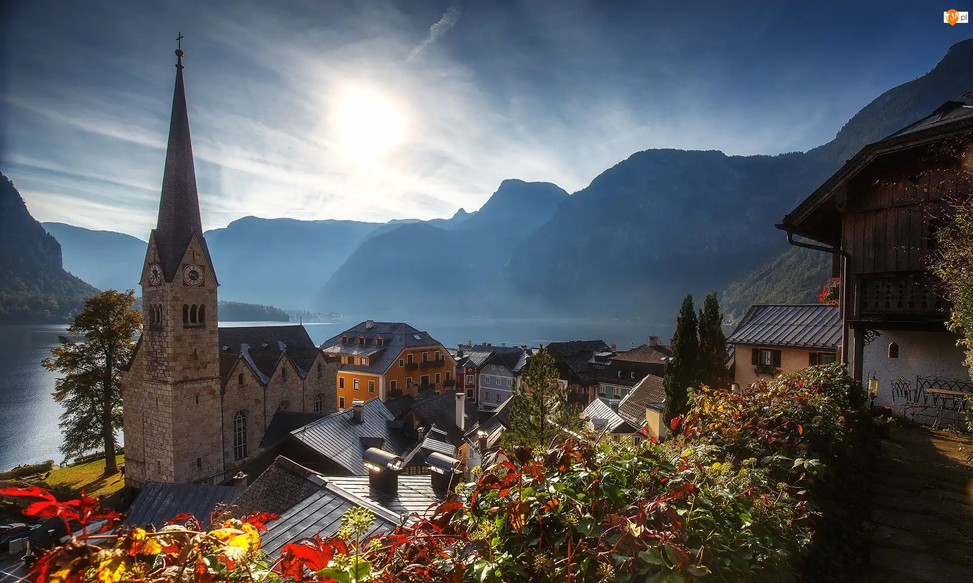 Hallstatt, Jezioro Hallstättersee, Domy, Austria, Kościół pw. Wniebowzięcia Matki Bożej, Alpy Salzburskie, Góry