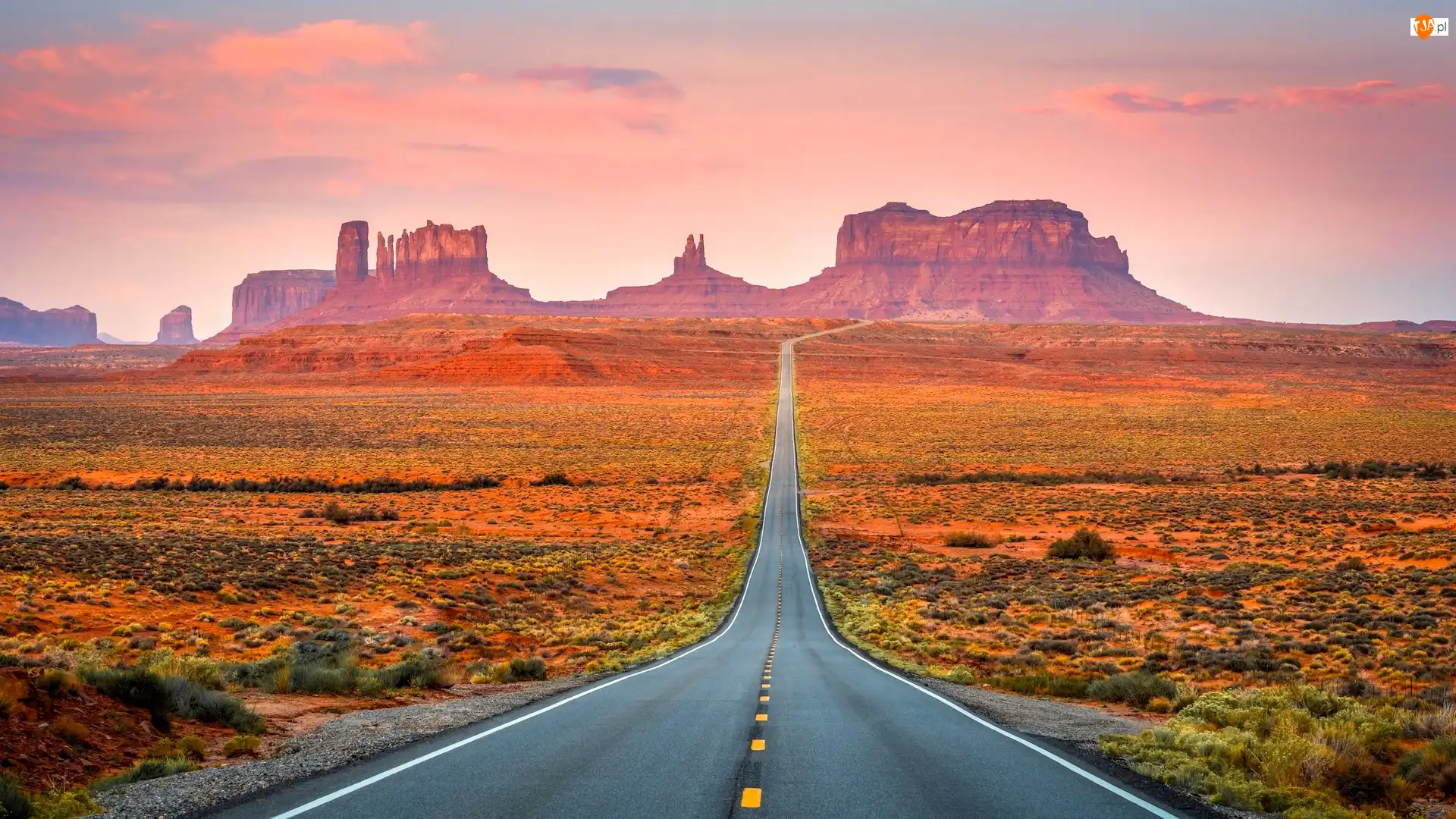 Wyżyna Colorado, Droga, Monument Valley, Stan Utah, Jesień, Dolina Pomników, Stany Zjednoczone, Skały