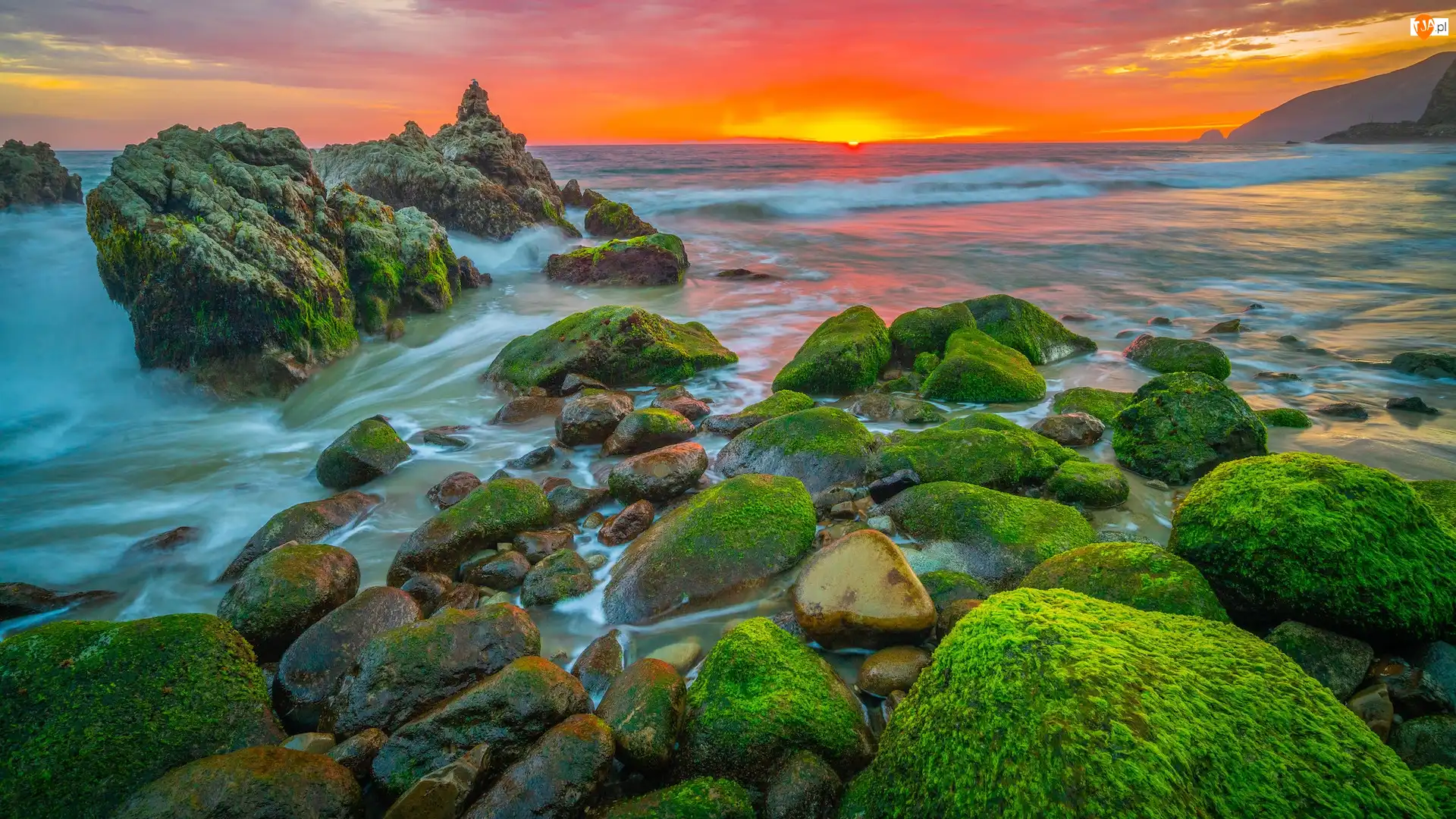 Stany Zjednoczone, Morze, Kalifornia, Przylądek Point Mugu, Malibu, Kamienie, Omszałe, Zachód słońca, Skały