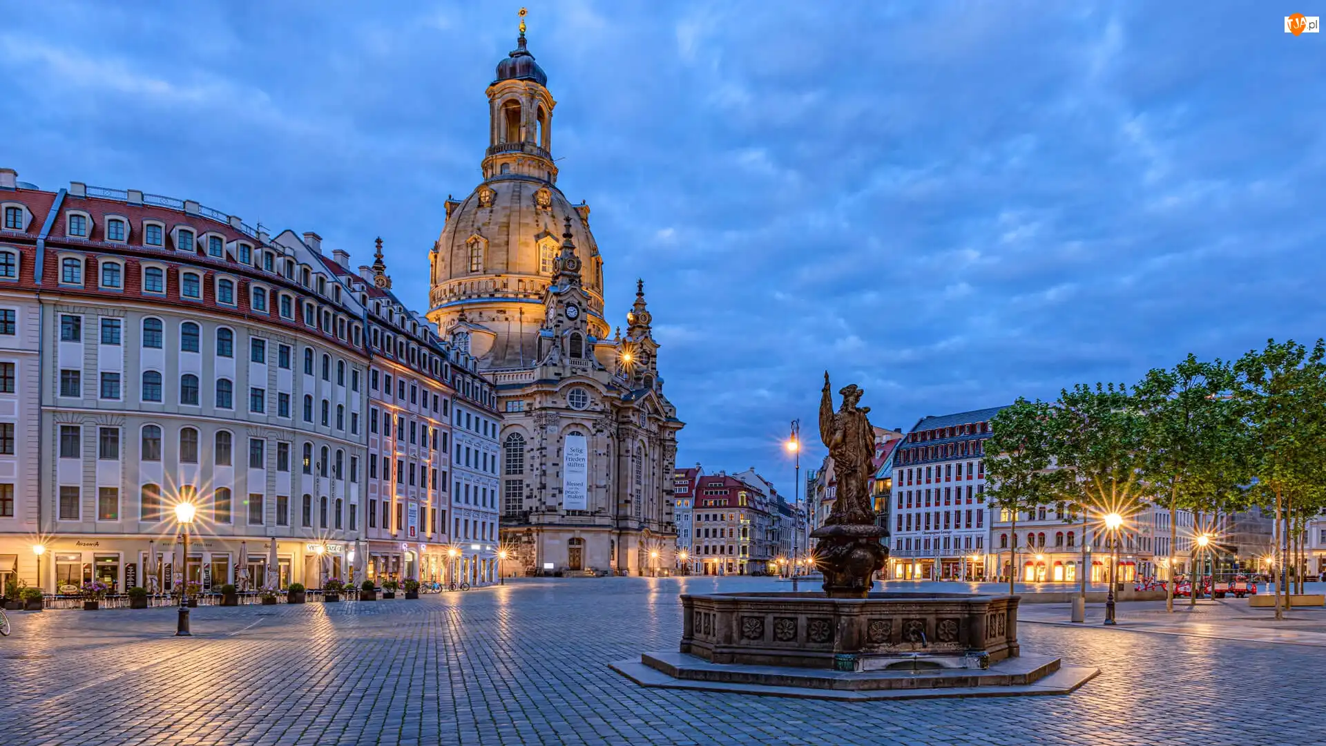 Drezno, Kościół Marii Panny, Światła, Niemcy, Pomnik, Domy, Frauenkirche