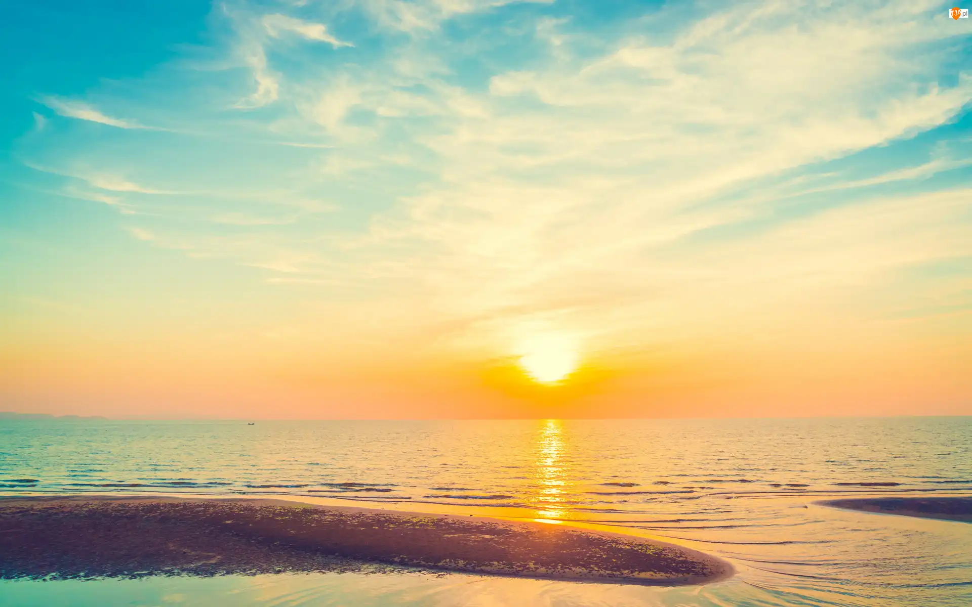 Morze, Chmury, Zachód słońca, Plaża, Niebo