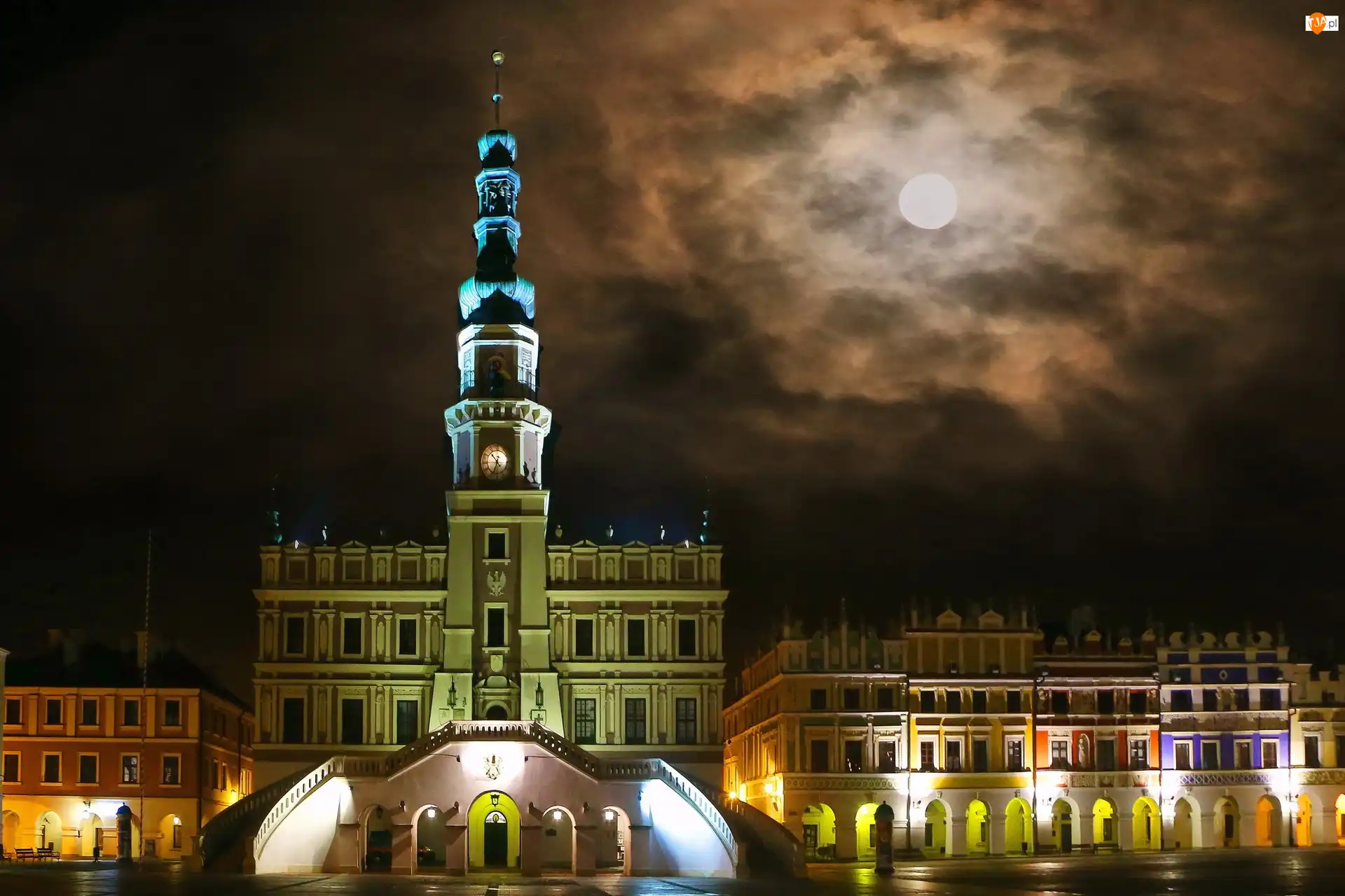 Rynek, Neony, Ratusz, Zamość, Noc