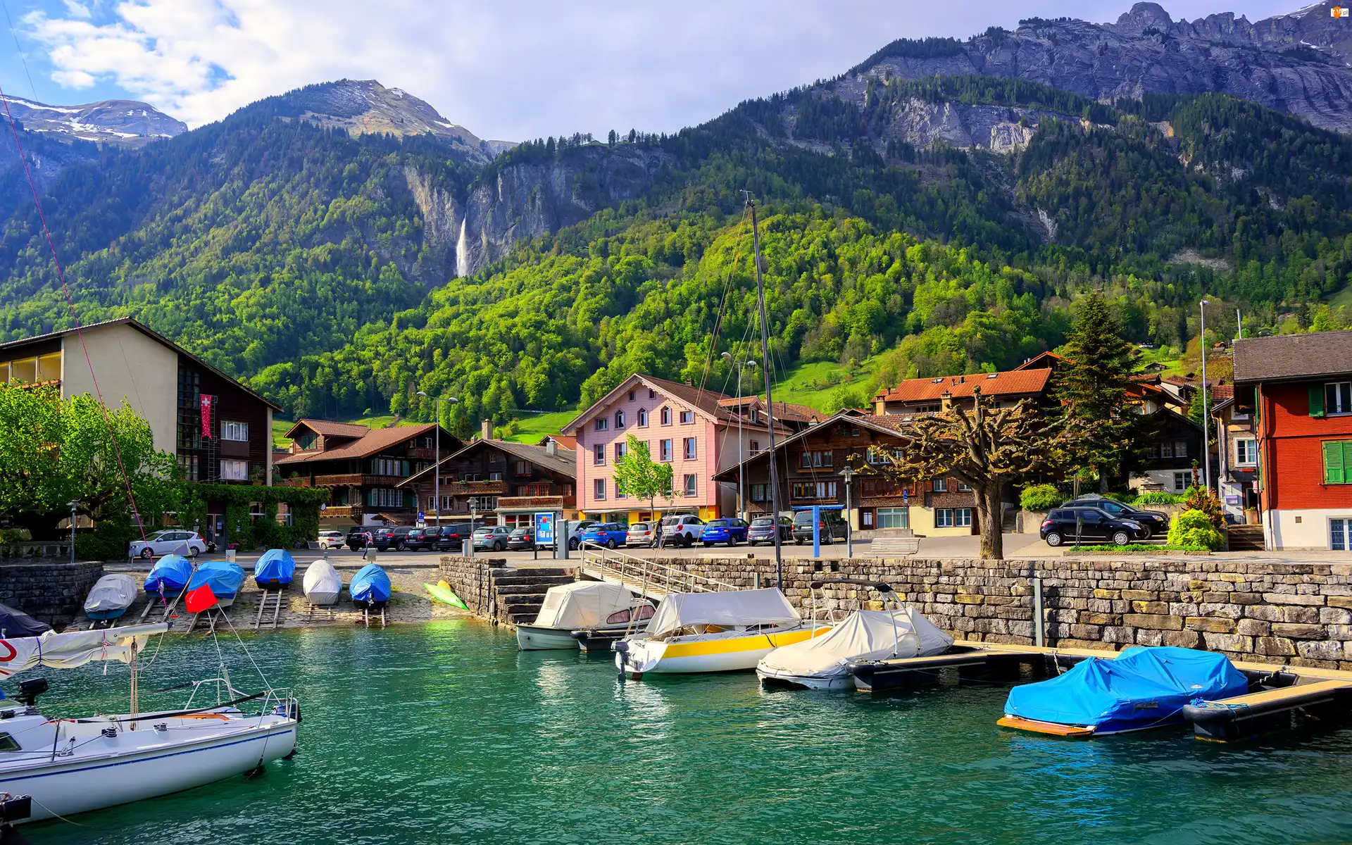 Łódki, Szwajcaria, Kanton Berno, Domy, Miasto, Przystań, Góry, Interlaken
