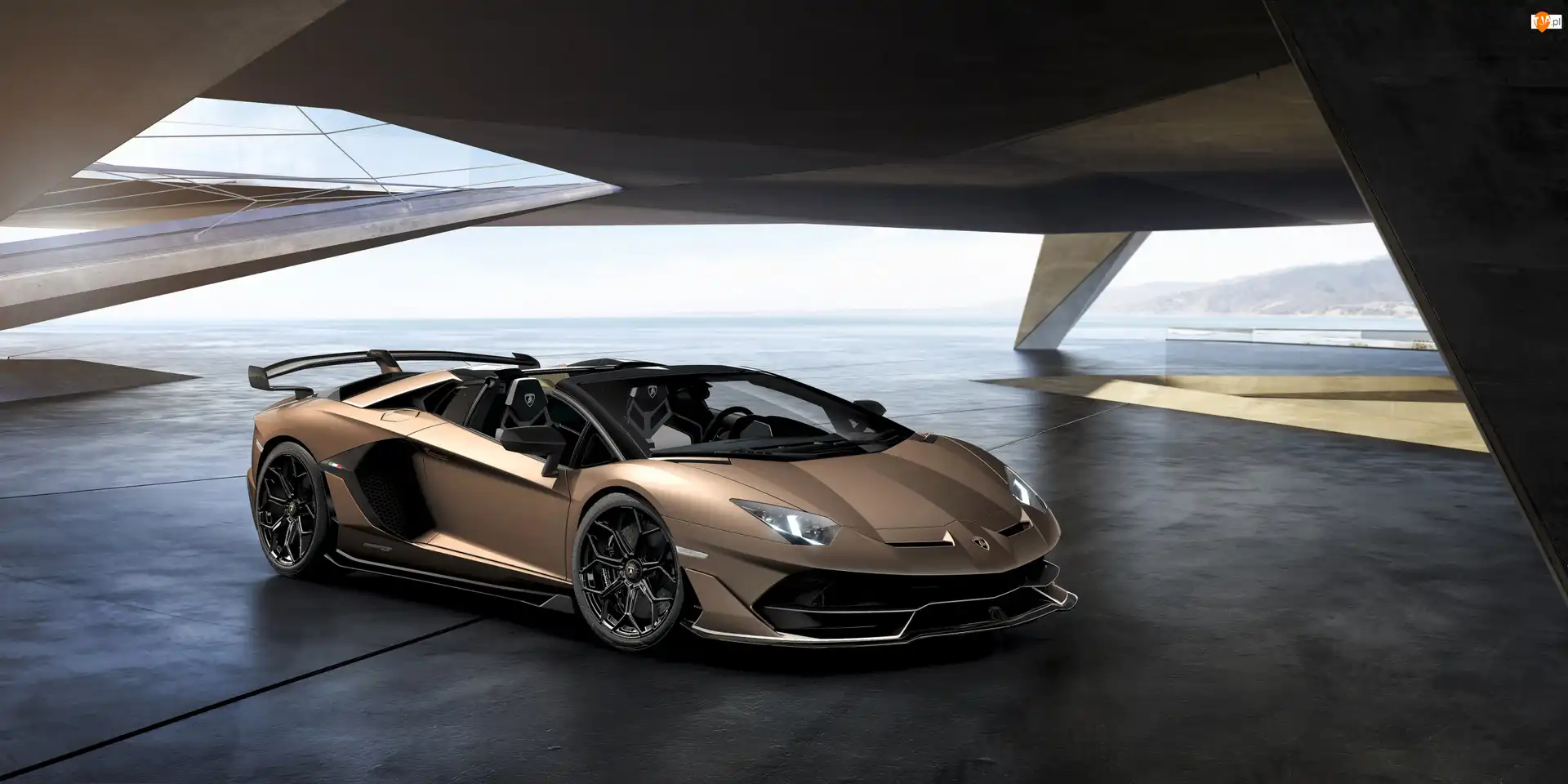 Roadster, Lamborghini Aventador SVJ