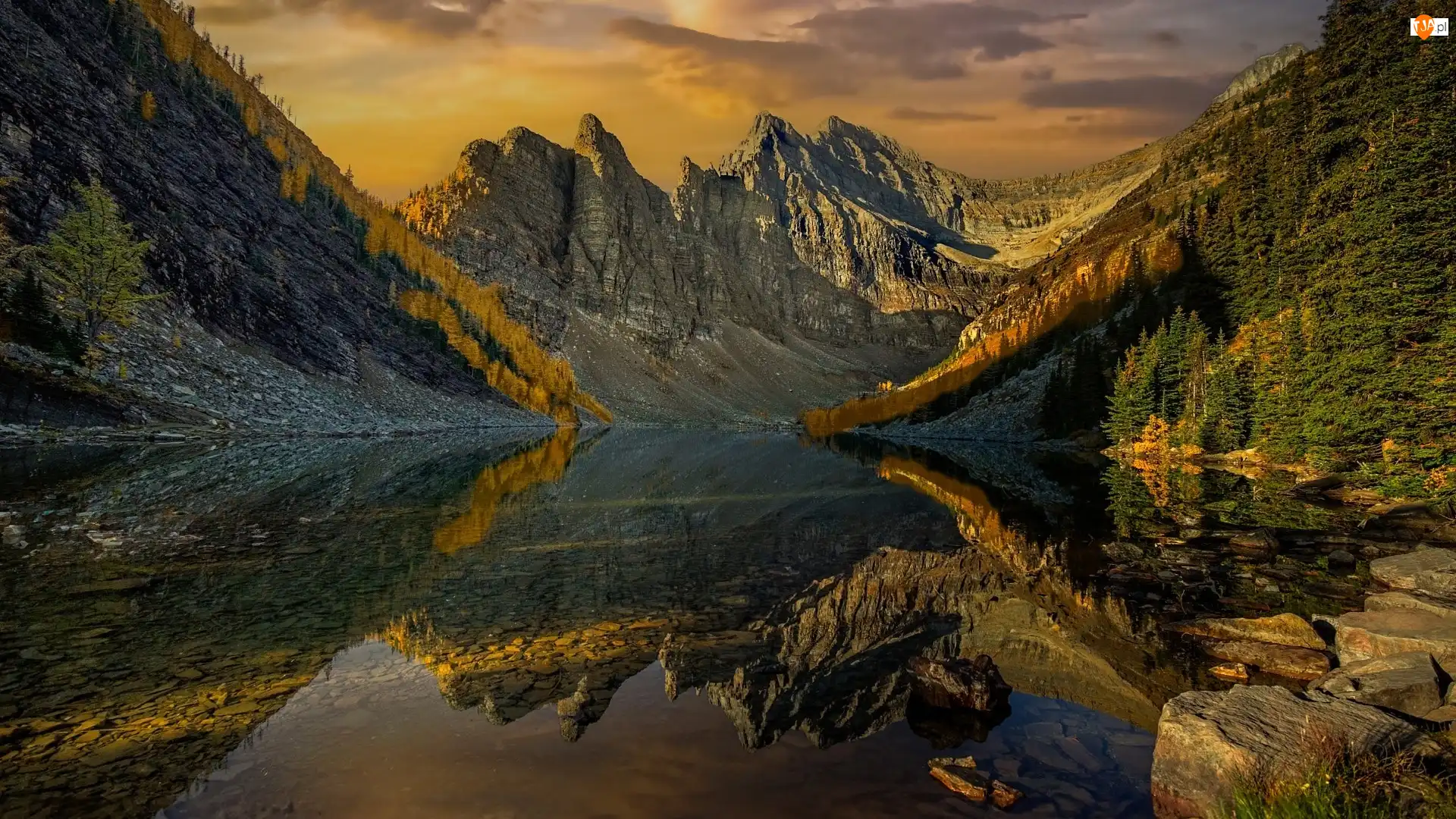 Kanada, Góry, Park Narodowy Banff, Skały, Odbicie, Canadian Rockies, Jezioro, Zalesione, Agnes Lake