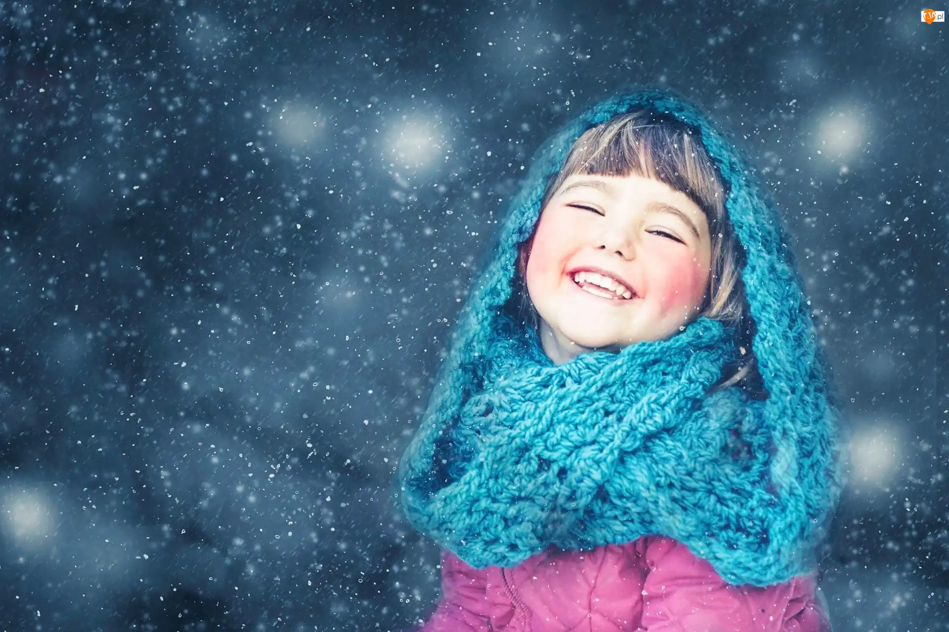 Śnieg, Dziewczynka, Uśmiech