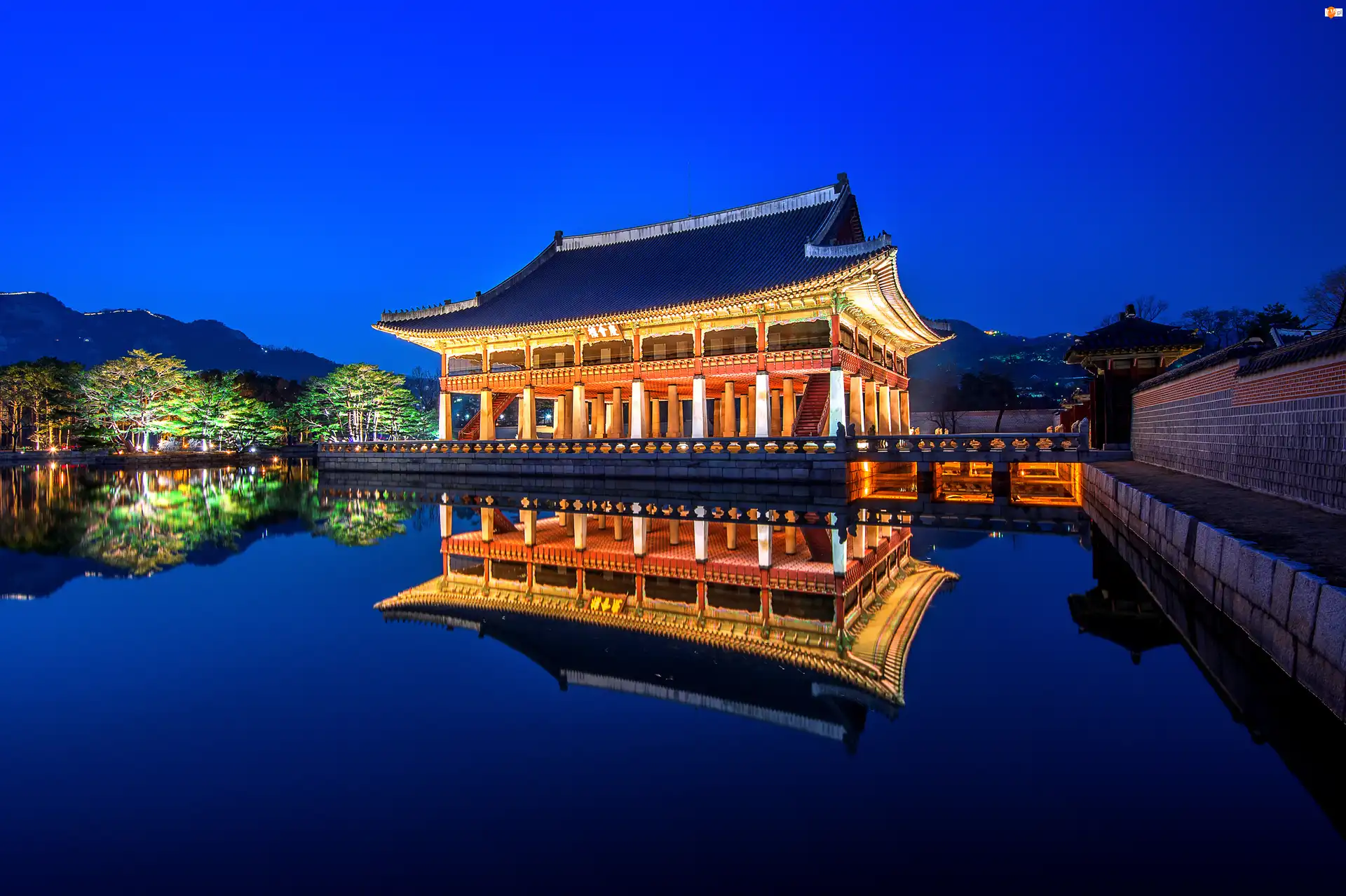 Odbicie, Pałac Gyeongbokgung, Staw, Seul, Noc, Światła, Korea Południowa, Drzewa