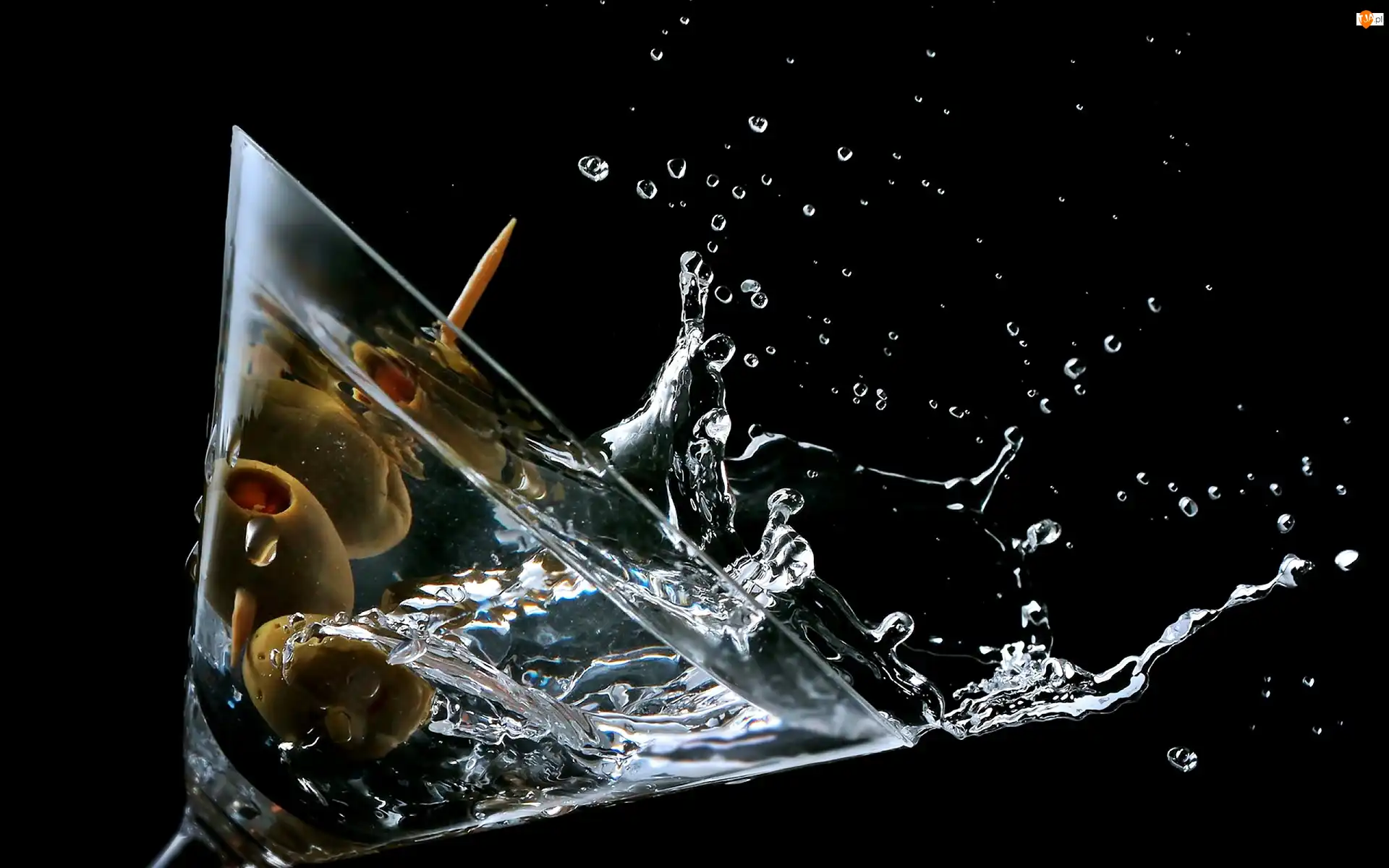 Z Oliwkami, Drink, Splash