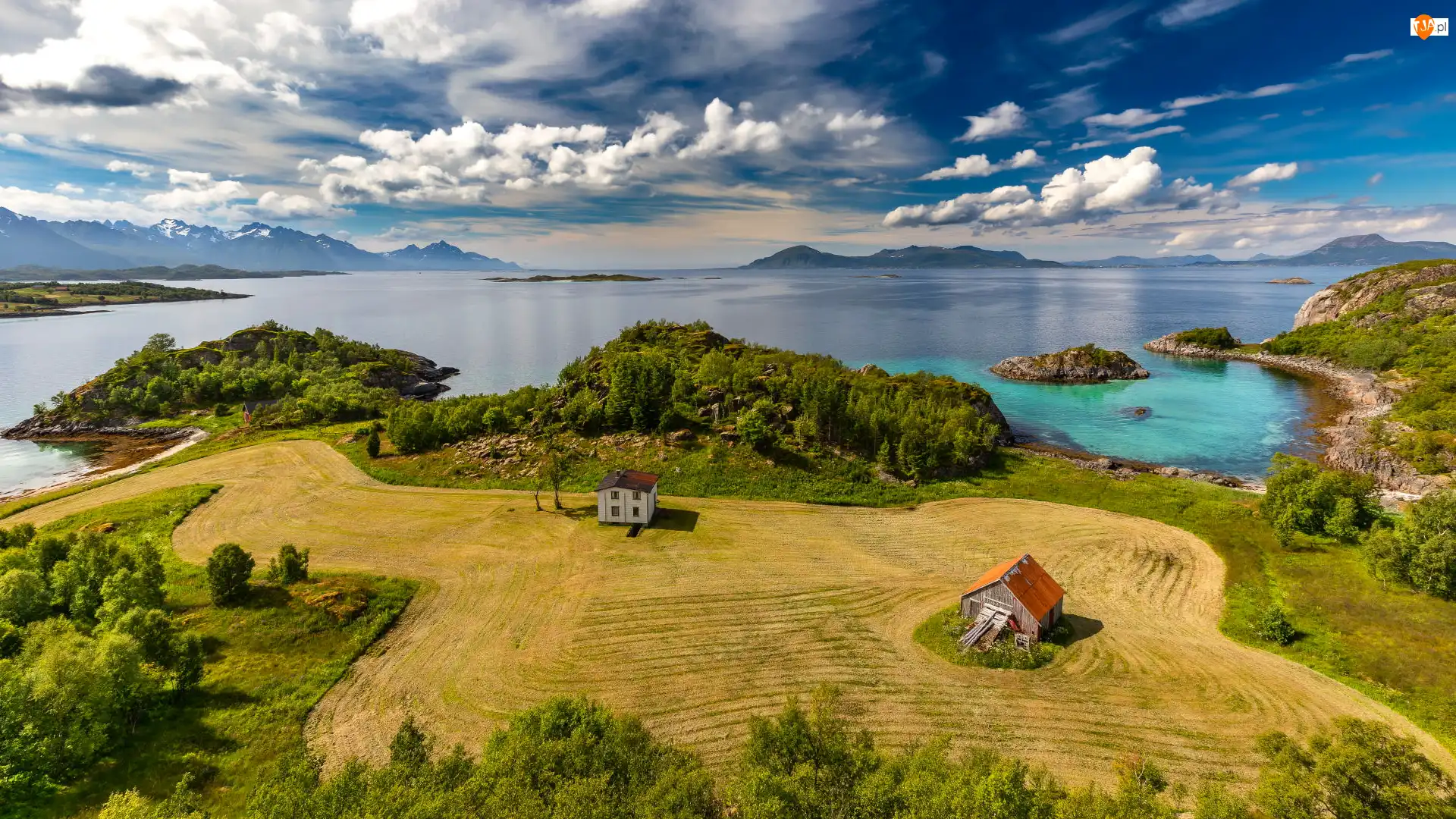 Norwegia, Chmury, Okręg Nordland, Wioska Hennes, Vesteraalen, Pole, Dom, Morze Norweskie, Drzewa