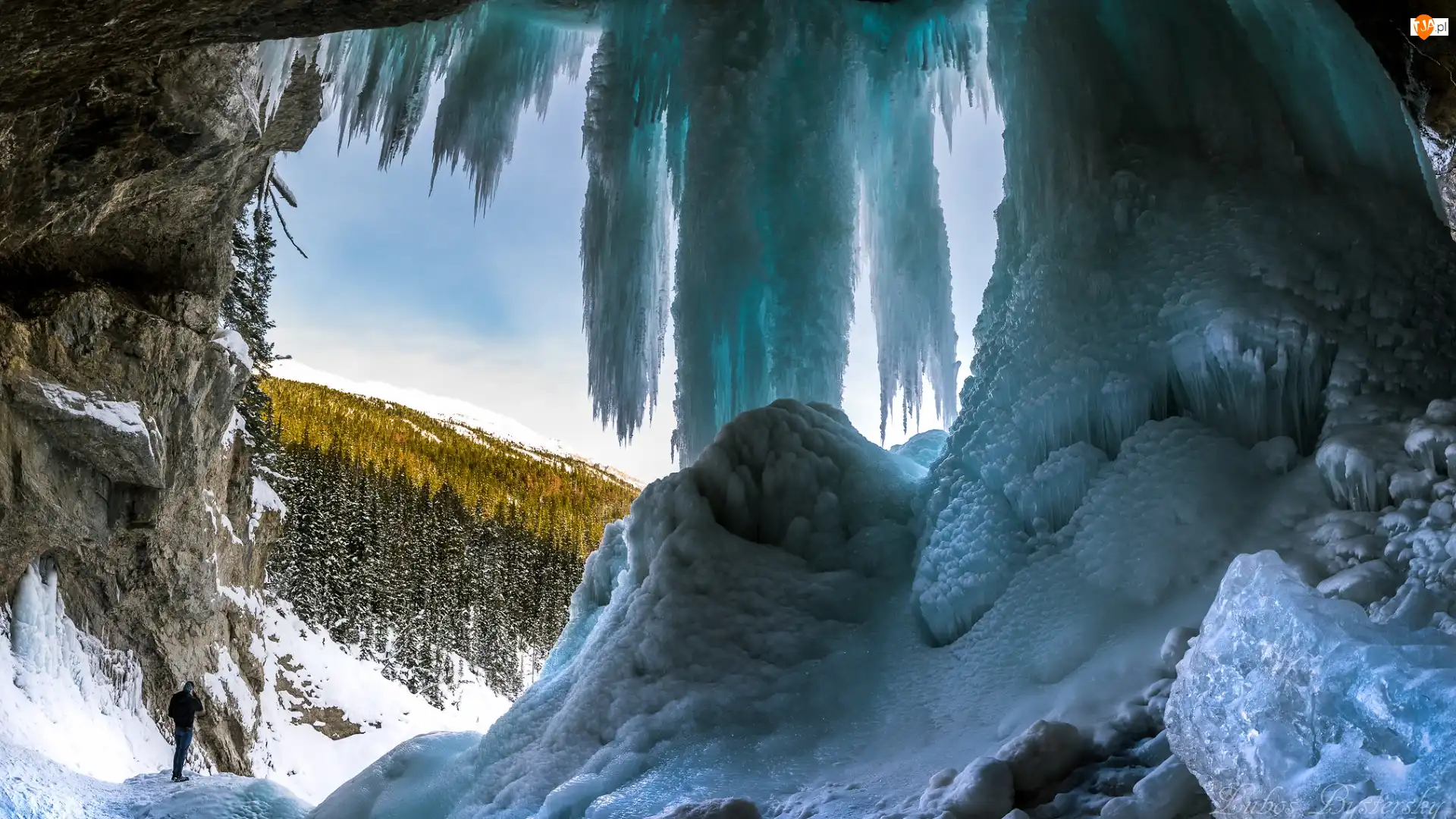 Kanada, Zamarznięty, Prowincja Alberta, Skały, Park Narodowy Jasper, Wodospad, Panther Falls, Zima, Sople