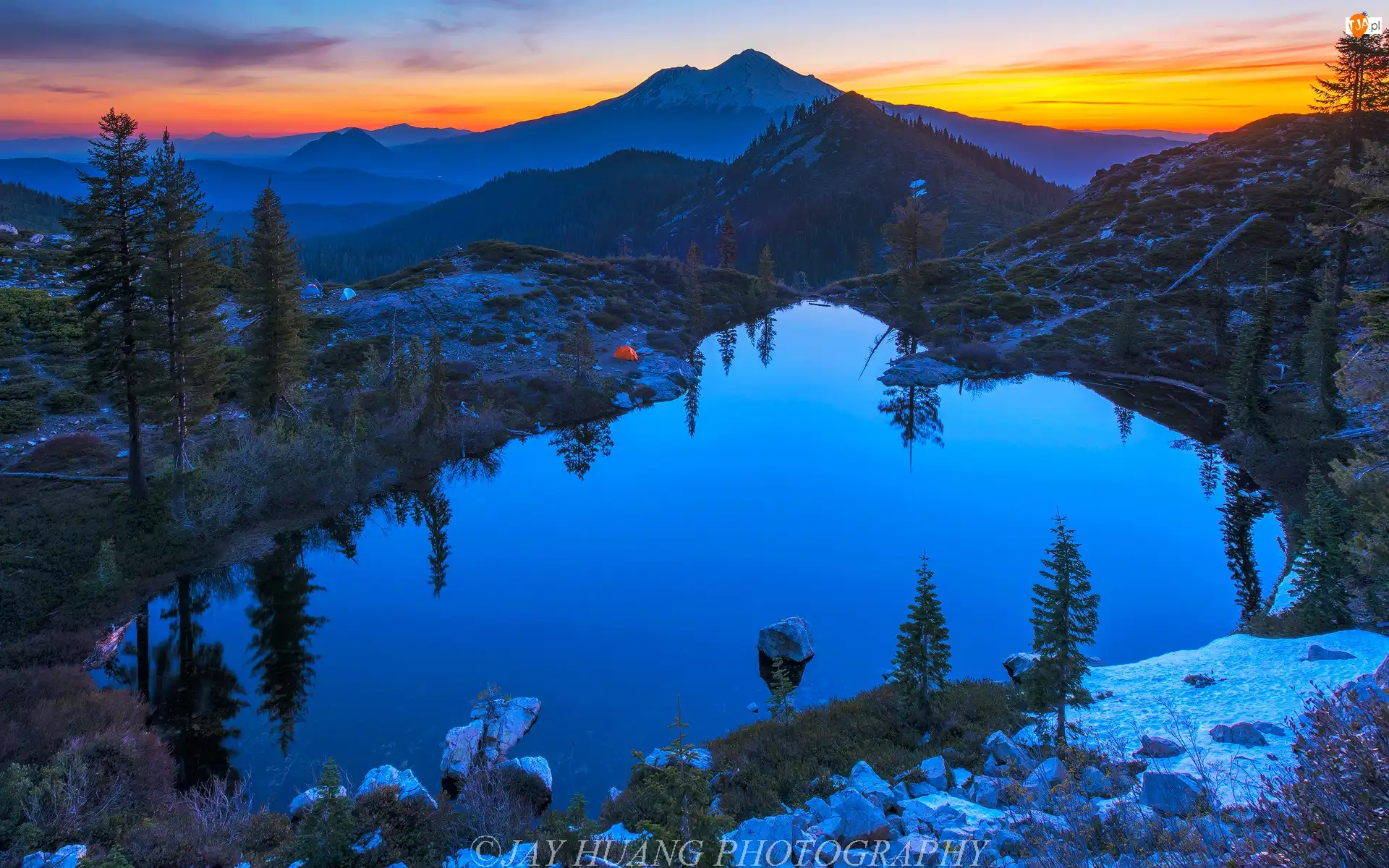 Stratowulkan Mount Shasta, Góry Kaskadowe, Wschód słońca, Stany Zjednoczone, Jezioro Heart Lake, Kalifornia