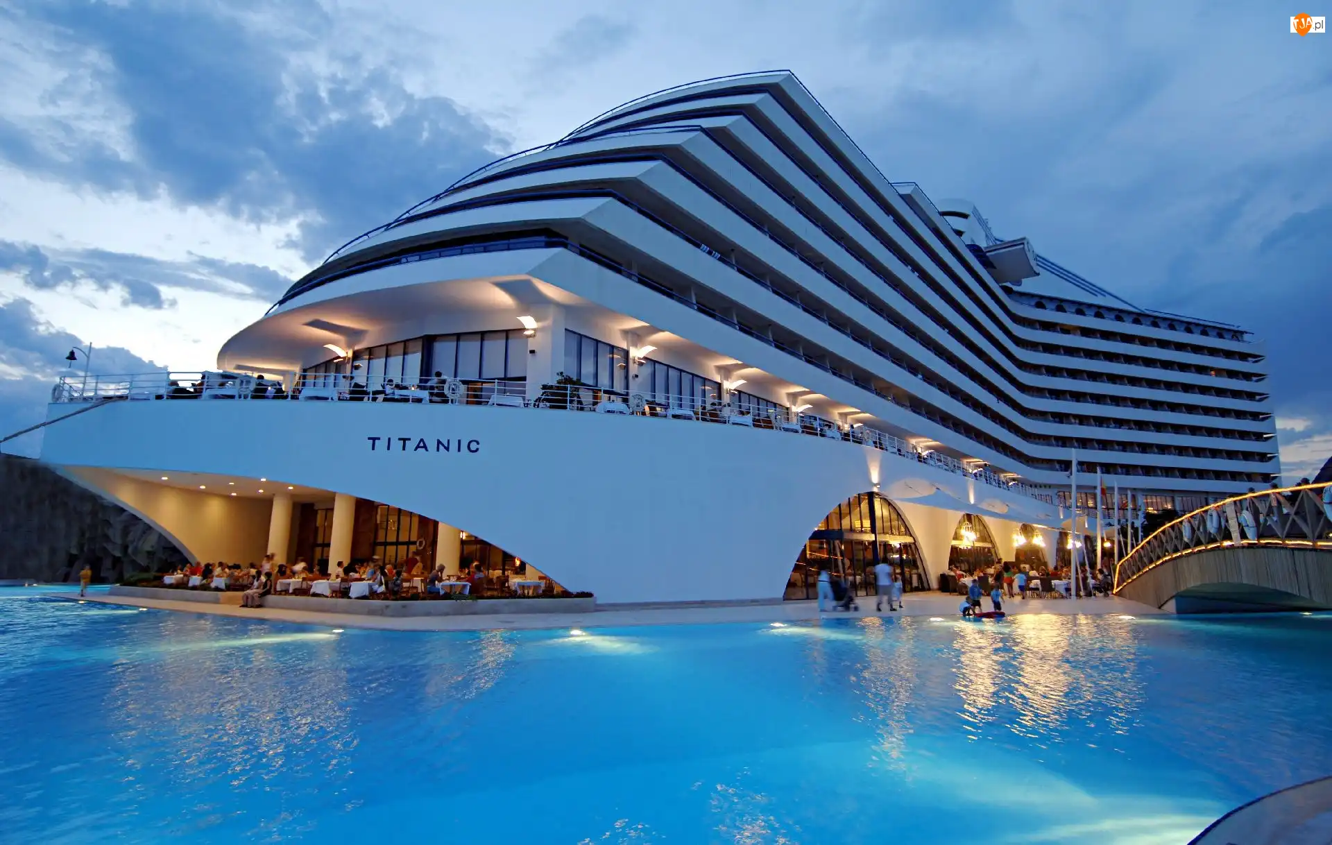 Antalya, Hotel, Basen, Turcja, Ludzie, Błękit, Titanic Beach Lara