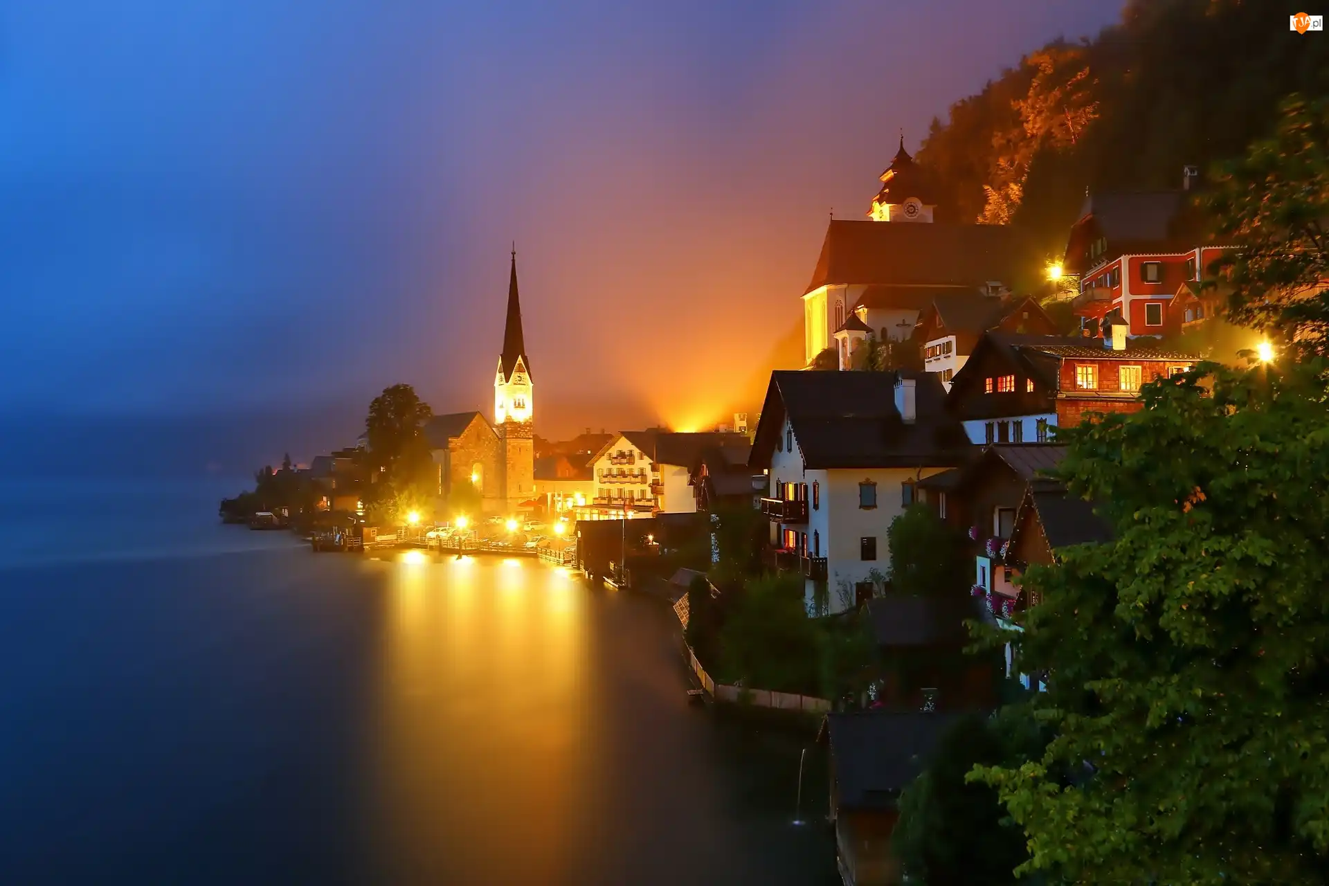 Jezioro, Hallstatt, Austria, Nocą