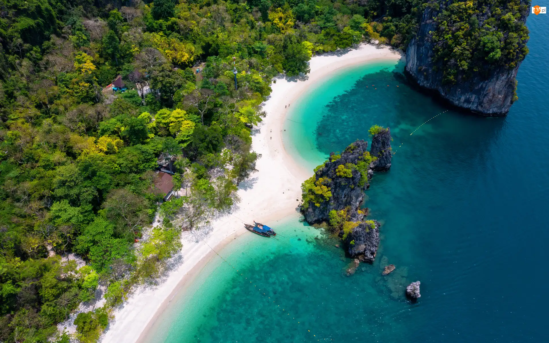 Drzewa, Z lotu ptaka, Skały, Prowincja Krabi, Wyspa Ko Hong, Morze, Tajlandia, Plaża