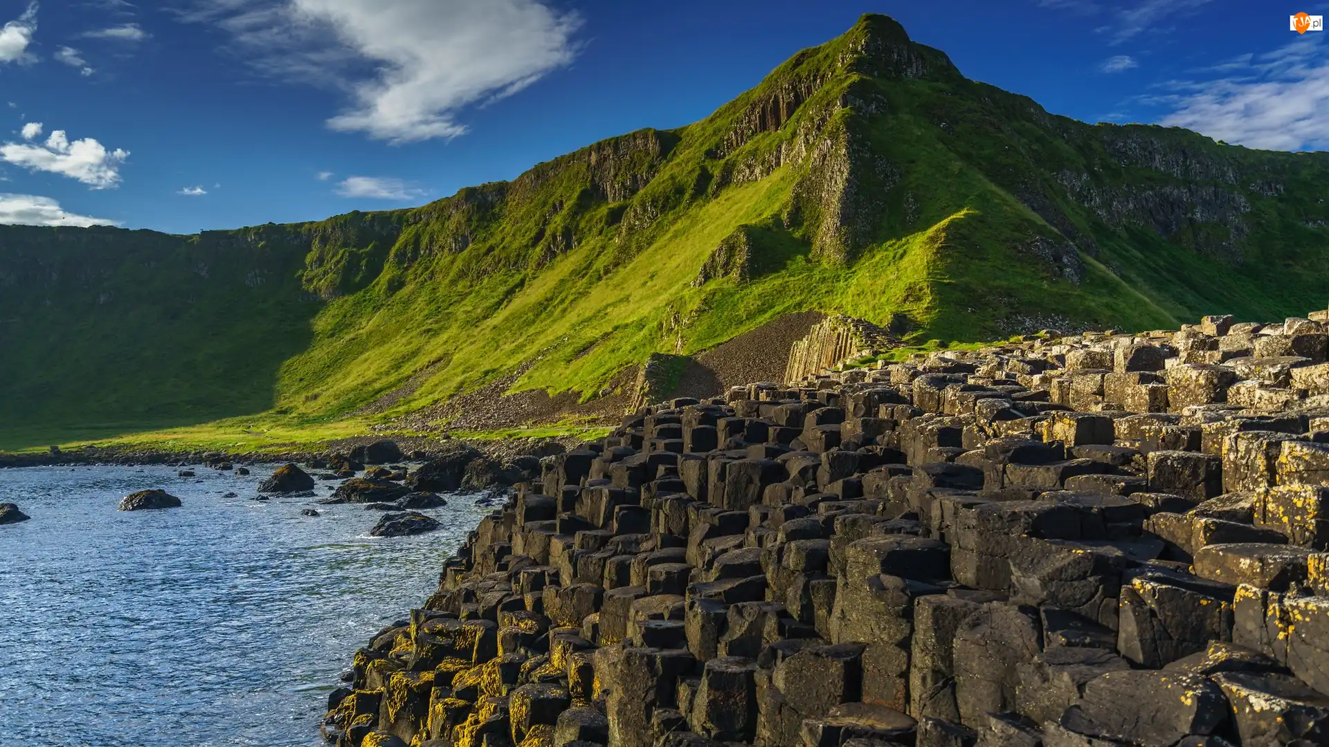 Irlandia Północna, Formacja Giants Causeway, Grobla Olbrzyma, Skały, Góry, Wzgórza, Kolumny, Wybrzeże, Bazaltowe, Hrabstwo Antrim