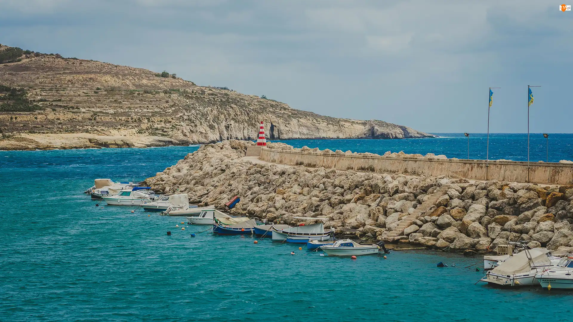 Wyspa Gozo, Malta, Wzgórze, Motorówki, Morze, Zatoka