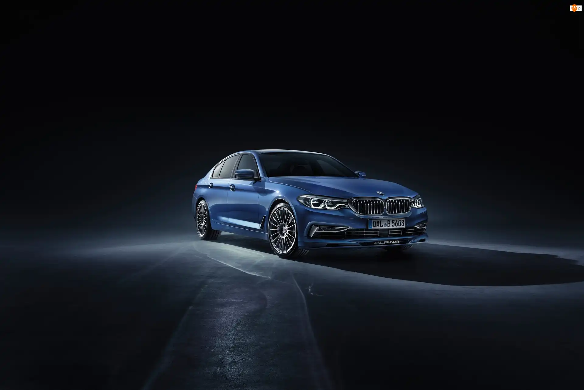 BMW M5 G30, Niebieskie