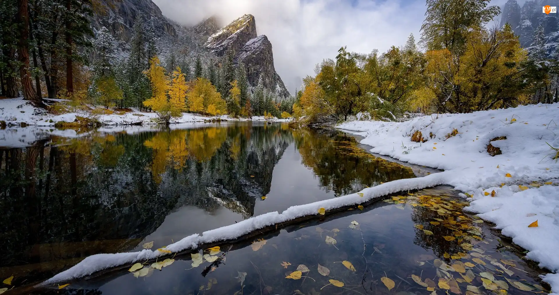 Stany Zjednoczone, Rzeka, Stan Kalifornia, Śnieg, Park Narodowy Yosemite, Merced River, Żółte, Góry, Drzewa