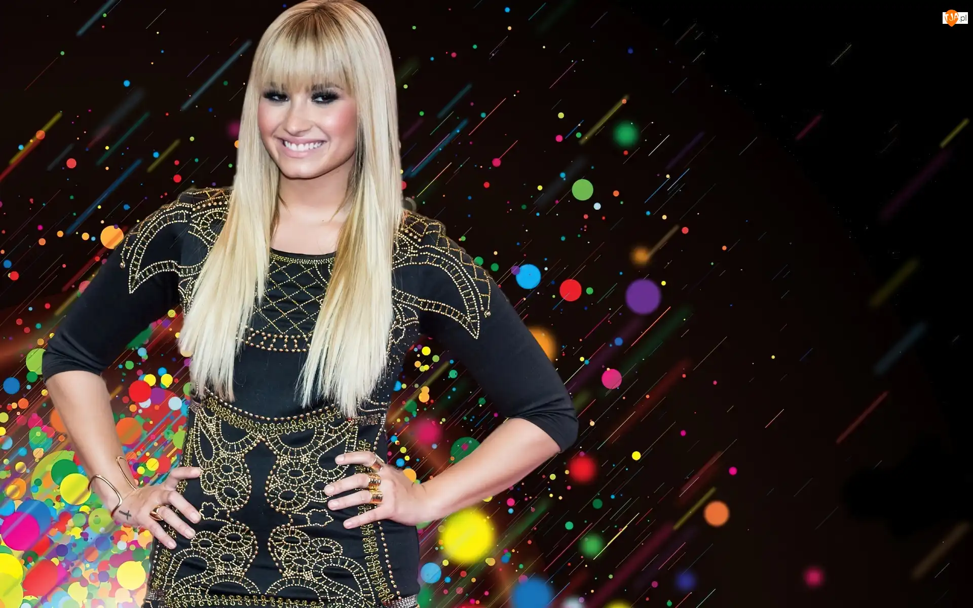 Kółka, Uśmiechnięta, Demi Lovato, Kolorowe