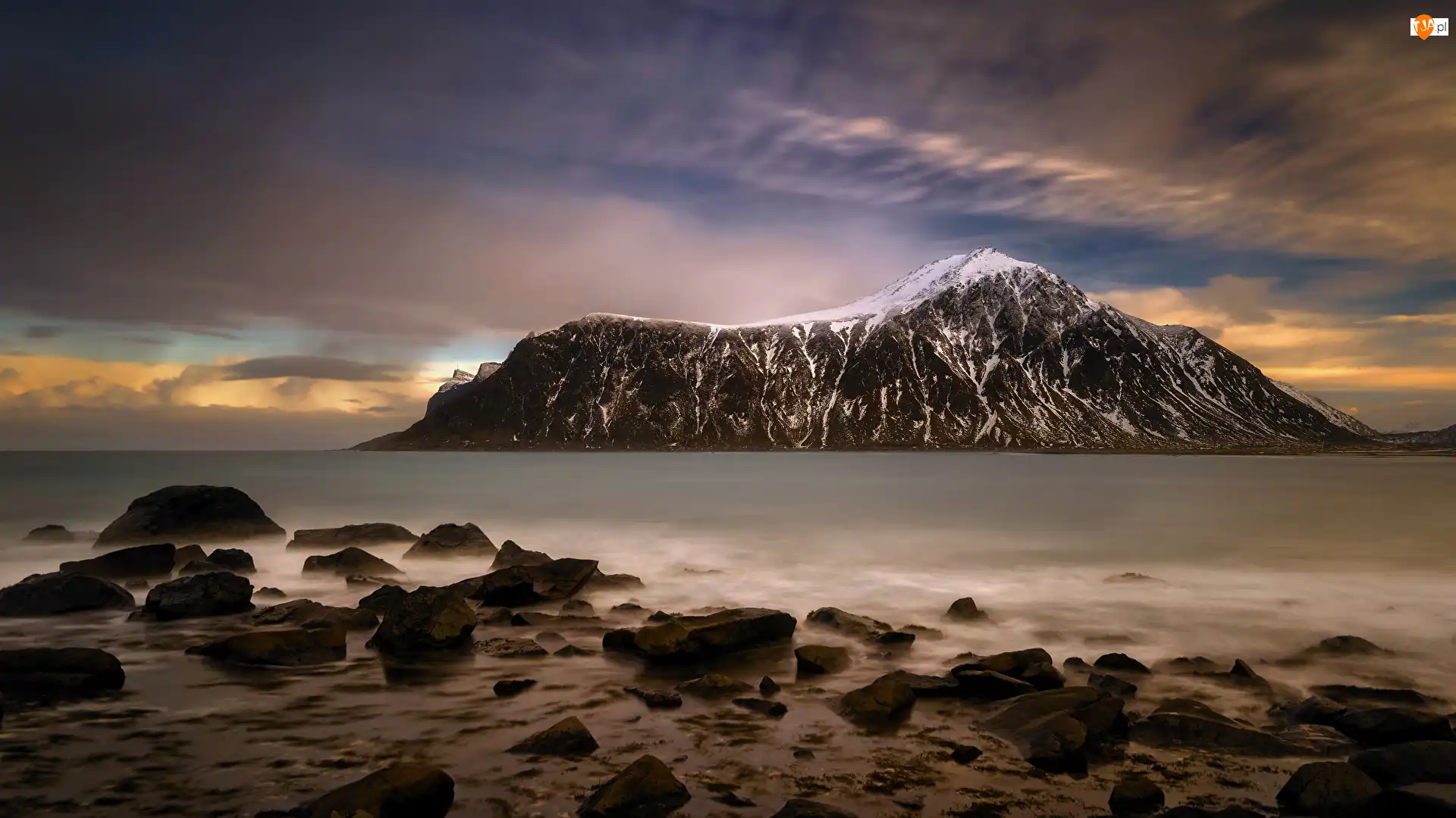 Lofoty, Norwegia, Szczyt Hustind, Morze Norweskie, Góra, Kamienie