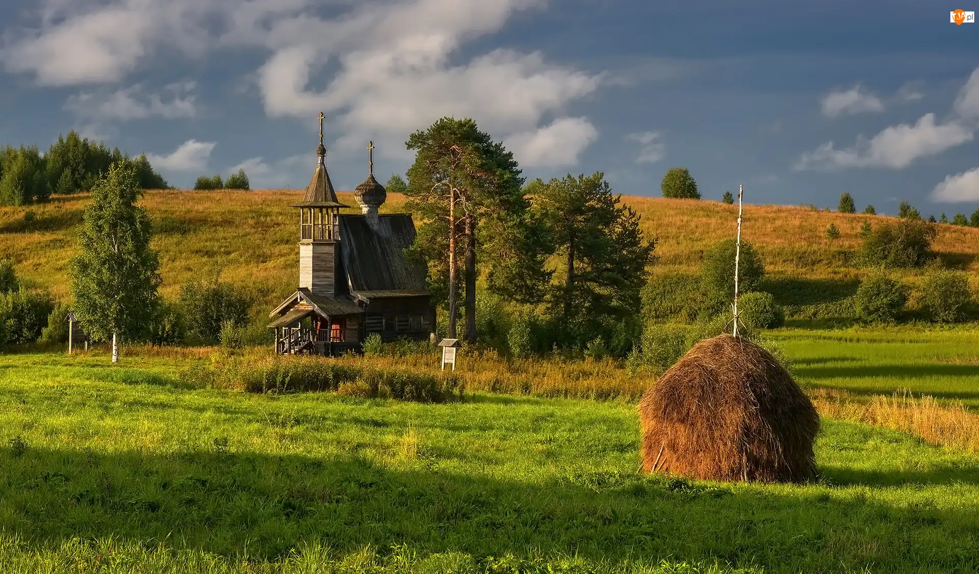Wzgórze, Rosja, Łąka, Cerkiew, Drzewa