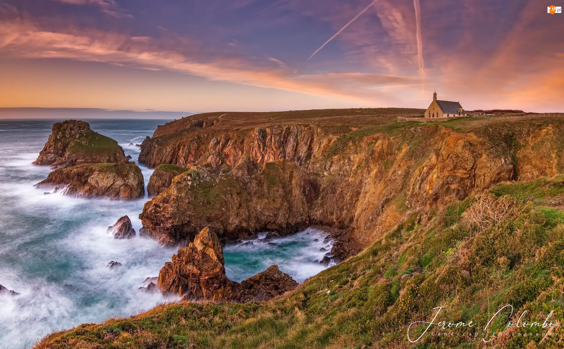 Skały, Cypel, Chapelle de Saint-They, Pointe du Van, Morze, Gmina Plogoff, Przylądek, Wybrzeże, Kaplica, Klif, Francja