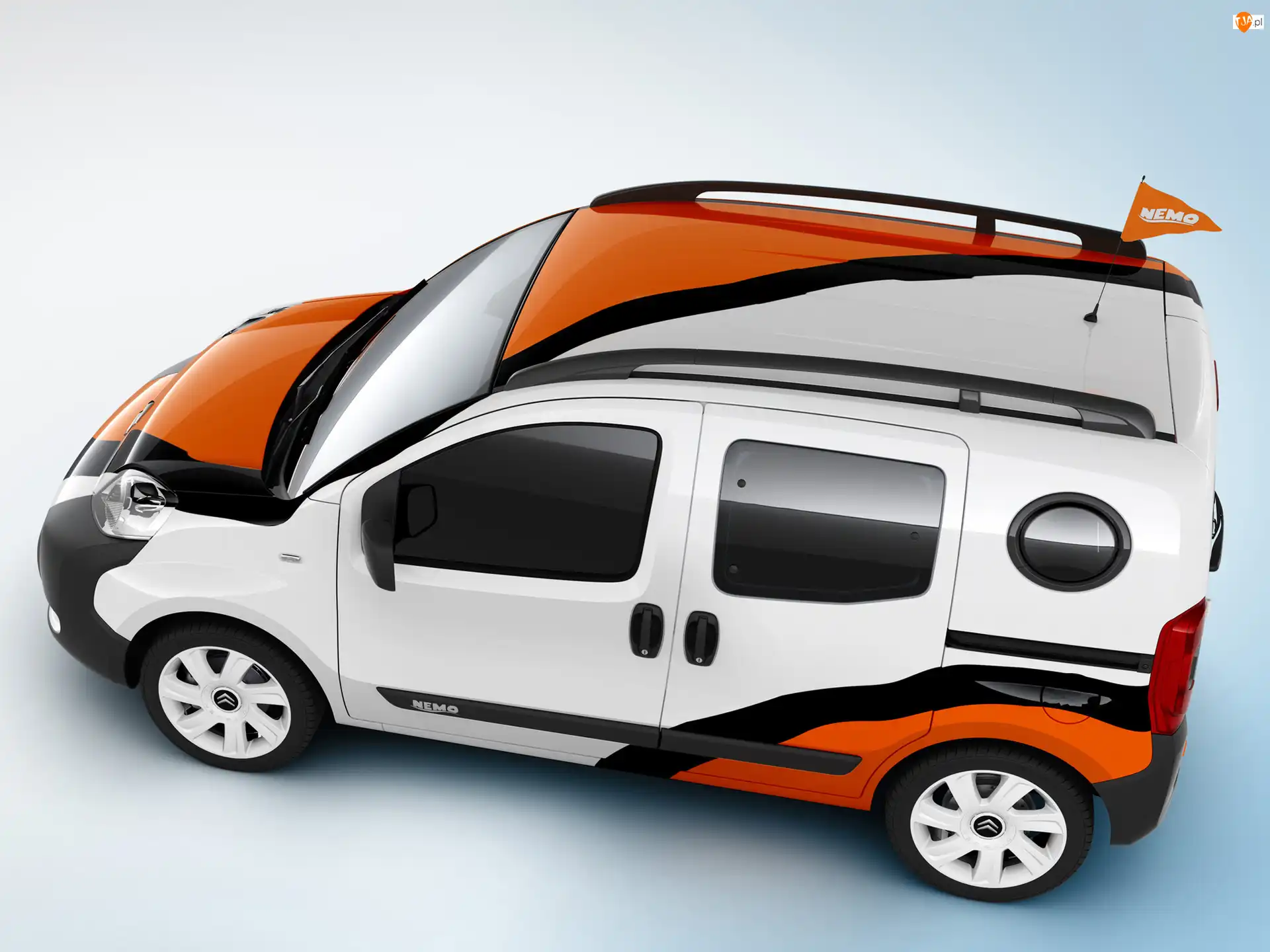 Okno, Citroen Nemo, Okrągłe