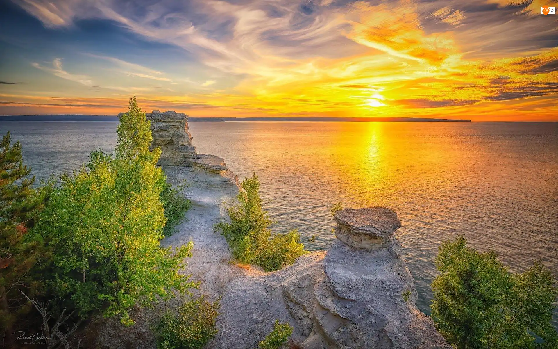 Drzewa, Morze, Zachód słońca, Skały