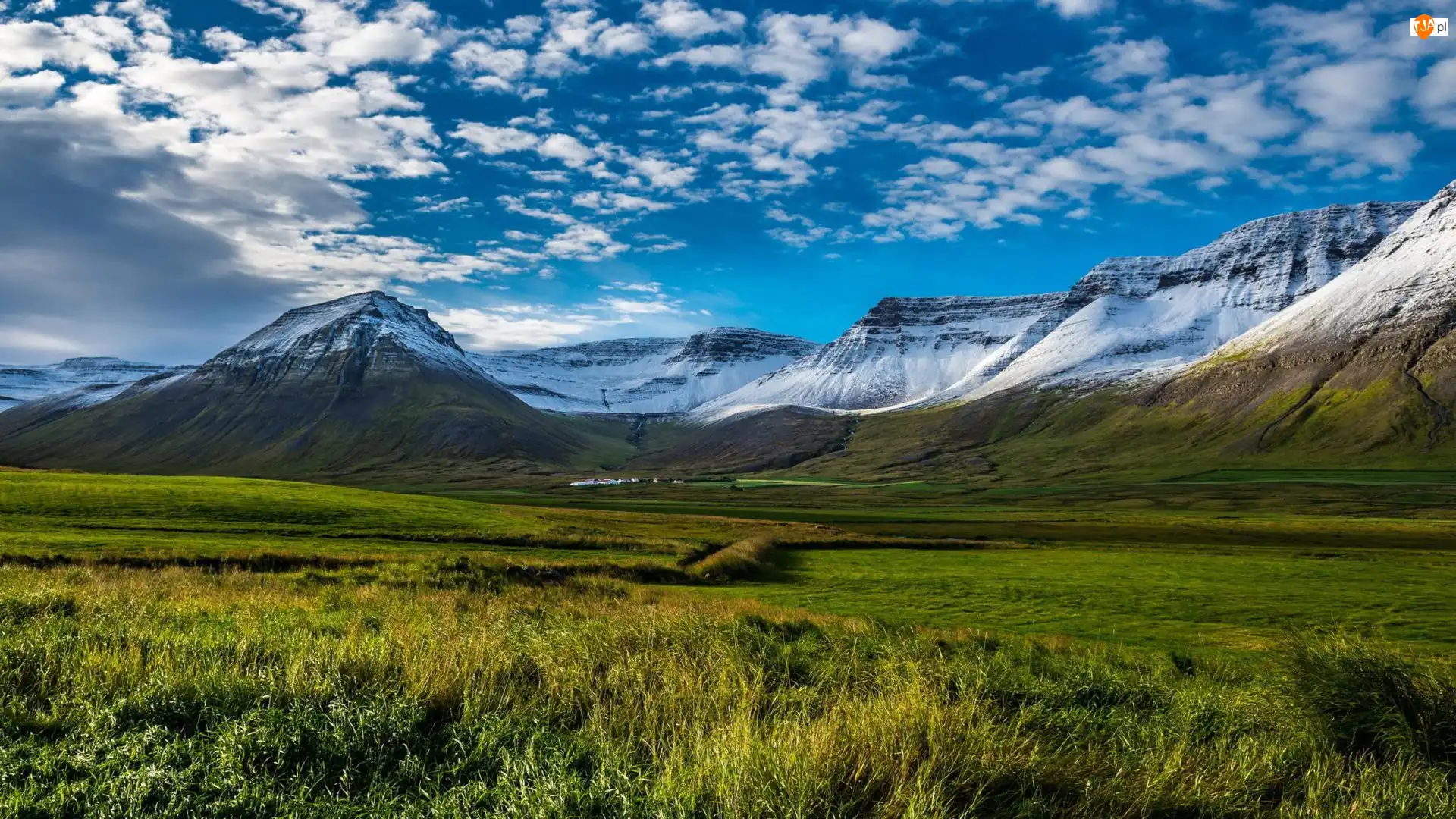 Półwysep Westfjords, Islandia, Łąki, Chmury, Góry, Pola