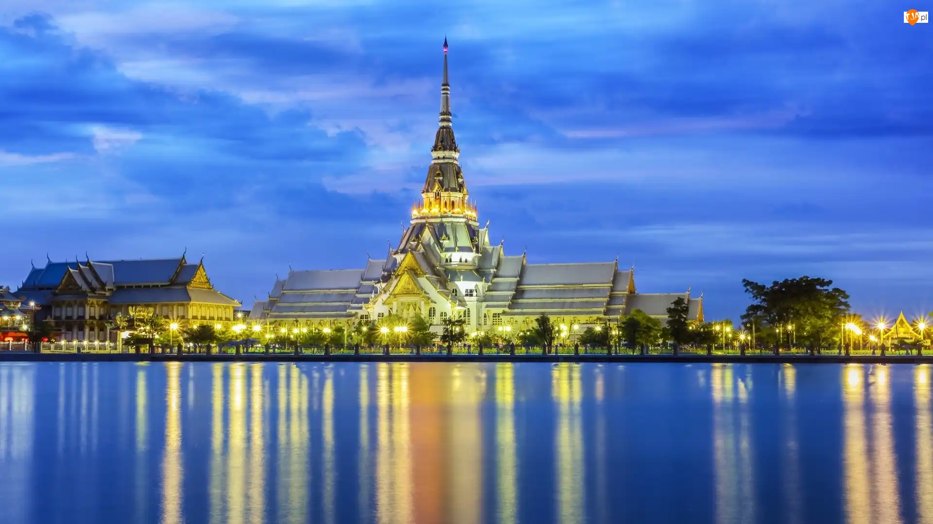 Rzeka Bang Pakong, Tajlandia, Wat Sothon Wararam Worawihan, Świątynia, Prowincja Chachoengsao