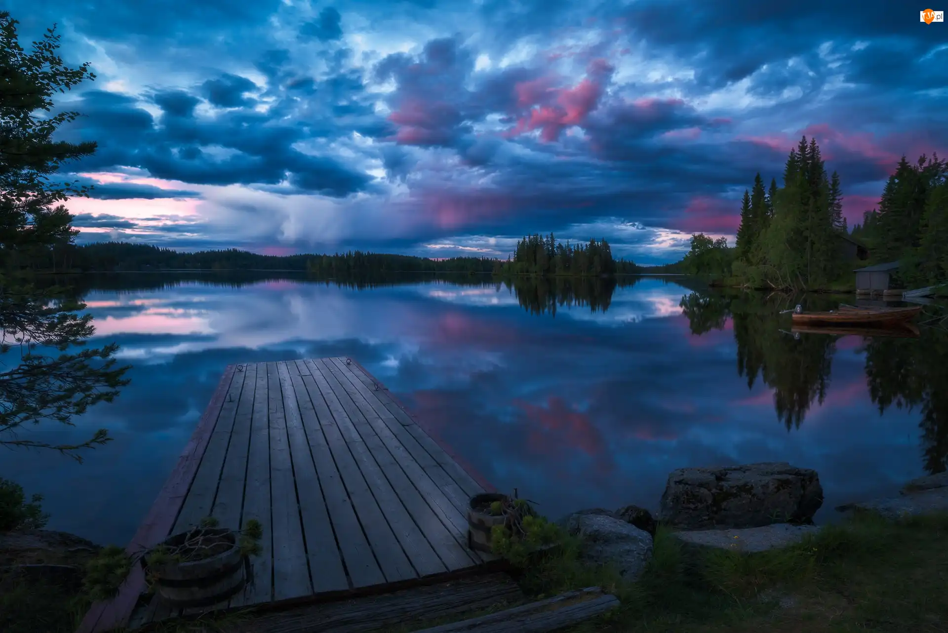 Ringerike, Jezioro, Drzewa, Norwegia, Niebo, Zachmurzone, Pomost