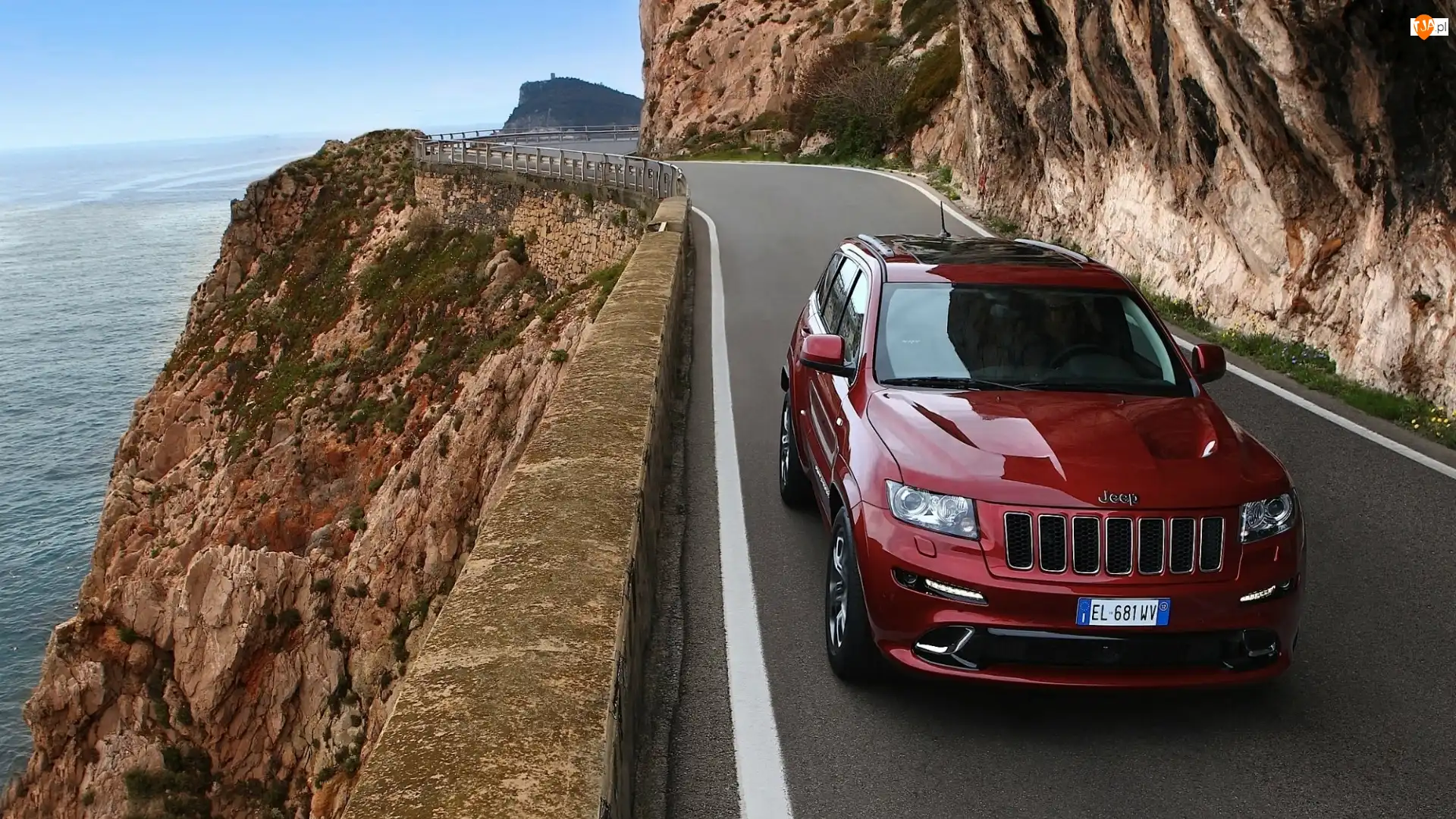 Droga, Jeep Grand Cherokee SRT8, Morze, Skały