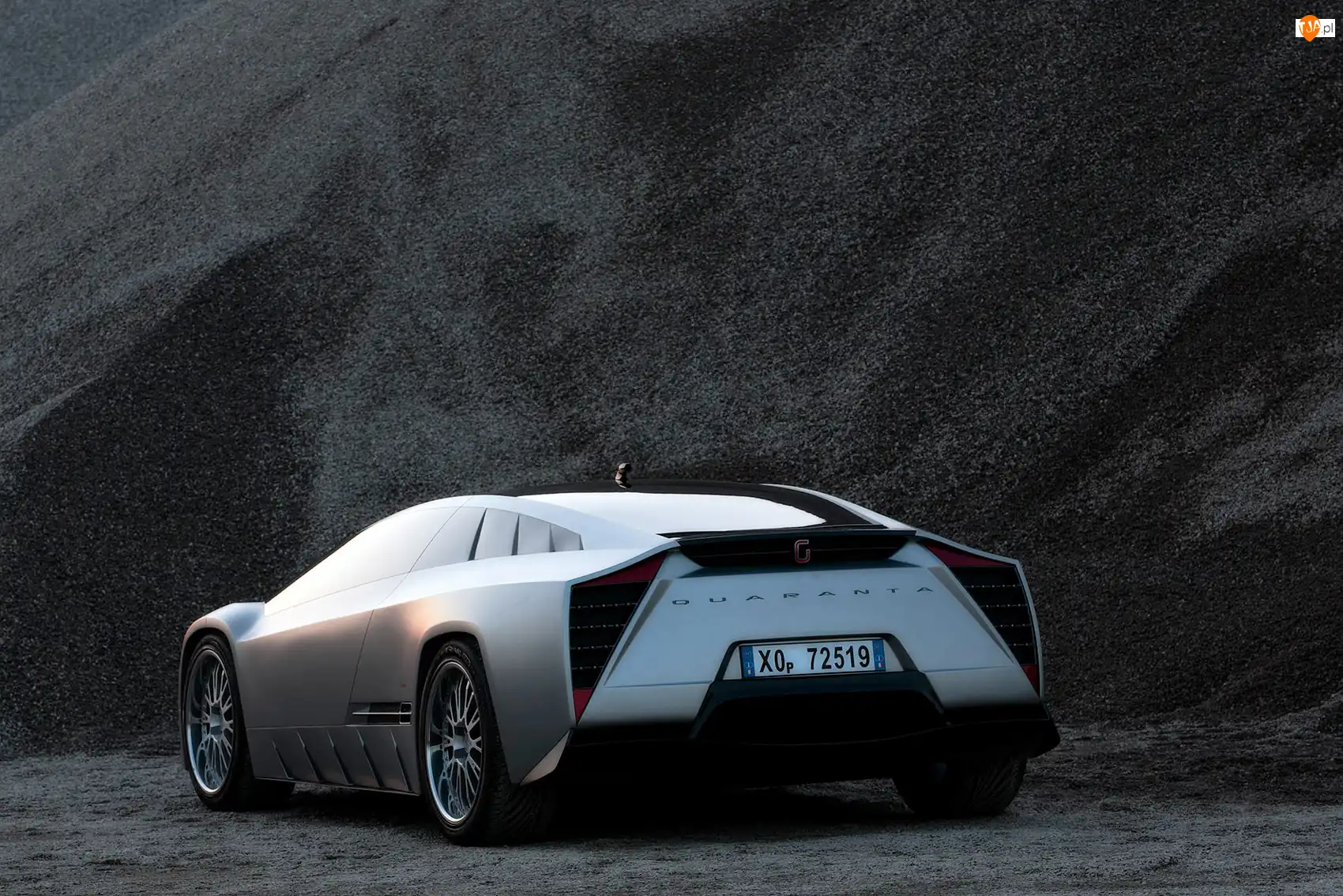 Italdesign Giugiaro Quaranta, Tył
