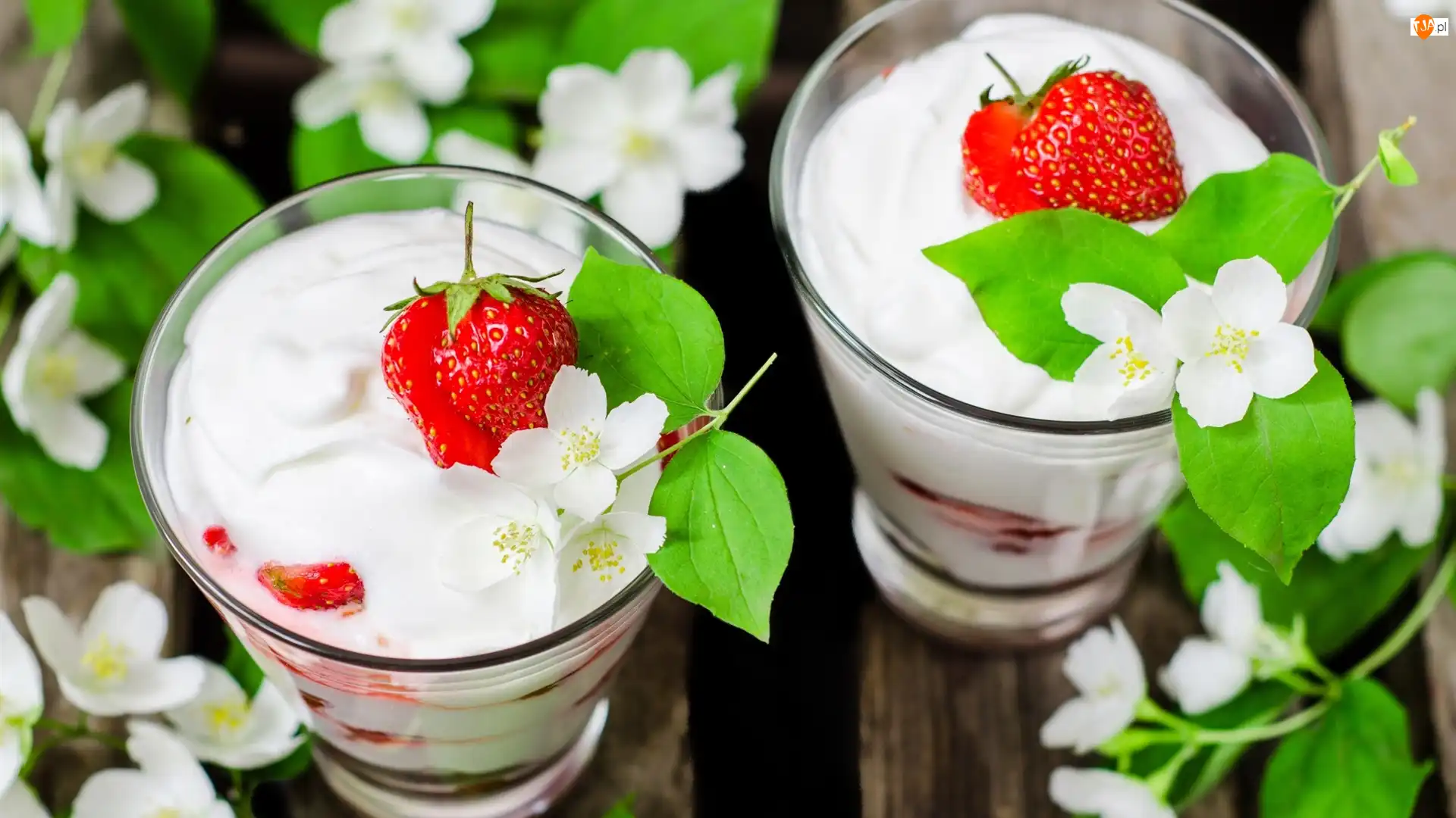 Jogurt, Deser, Truskawki, Jaśminowiec, Pucharki, Kwiaty