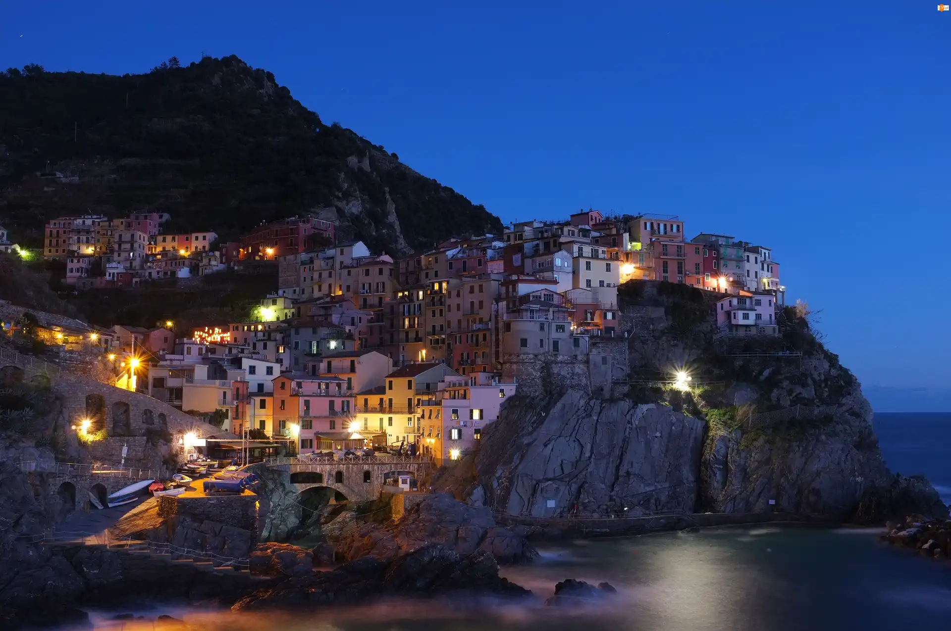 Morze, Włochy, Manarola, Oświetlone, Cinque, Skały, Domy, Terre