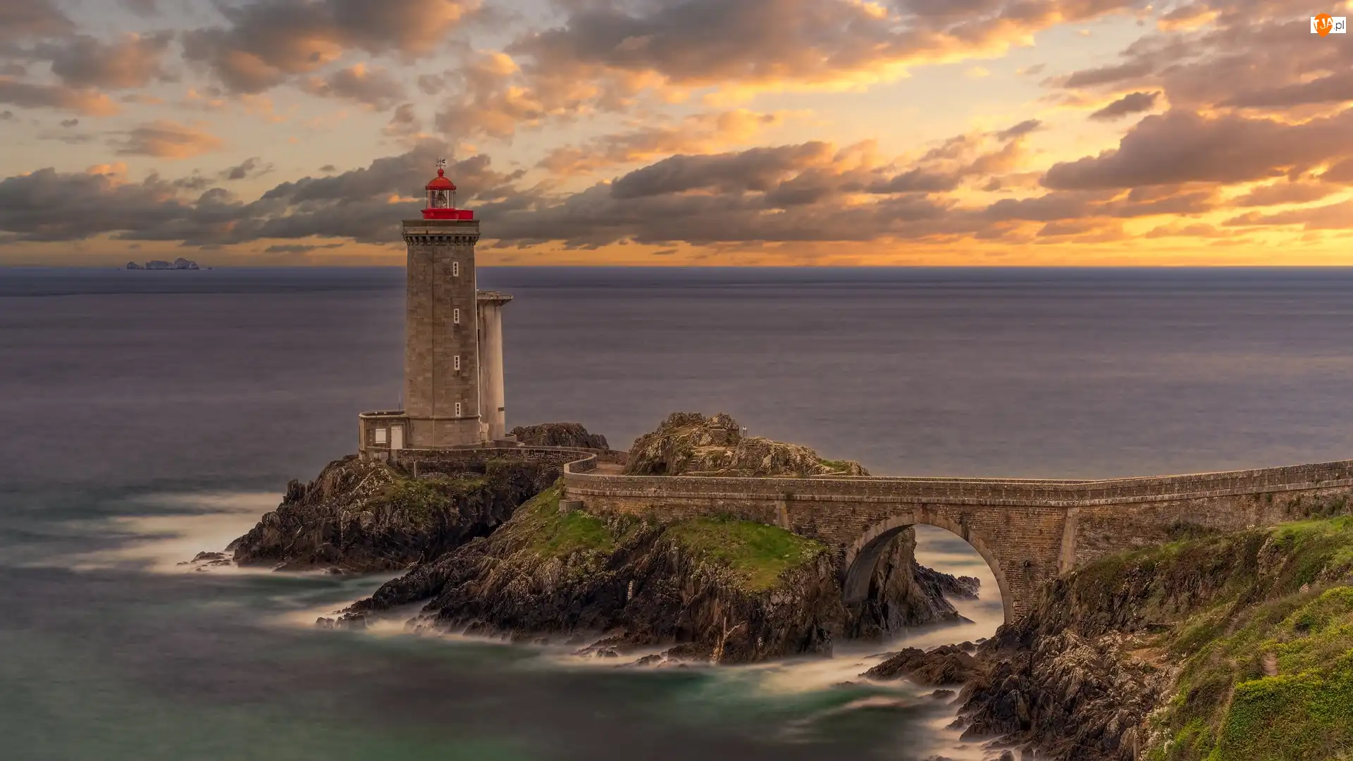 Most, Morze, Francja, Latarnia morska Phare du Petit Minou, Bretania, Gmina Plouzane, Droga