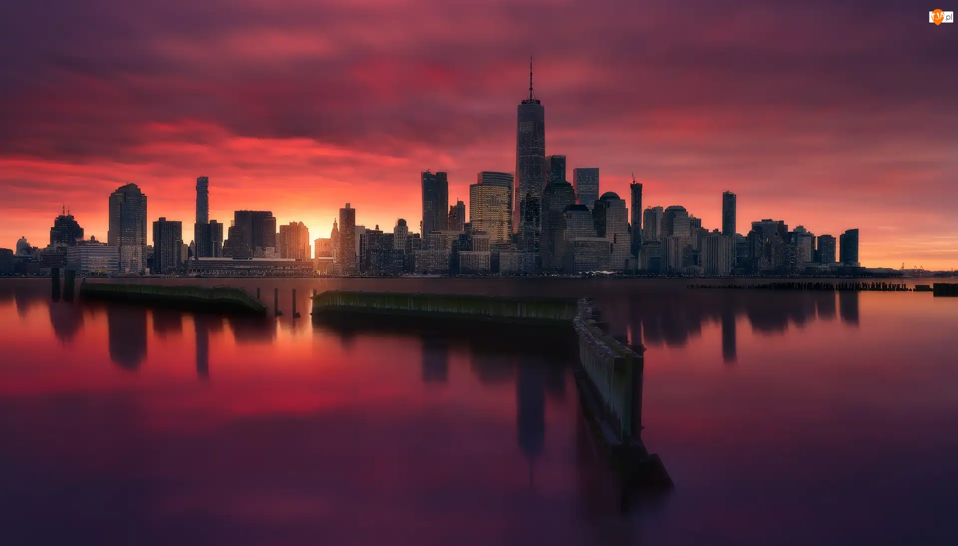 Nowy Jork, Manhattan, Miasto nocą, Stany Zjednoczone, Wieżowce, Cieśnina East River, Lower Manhattan