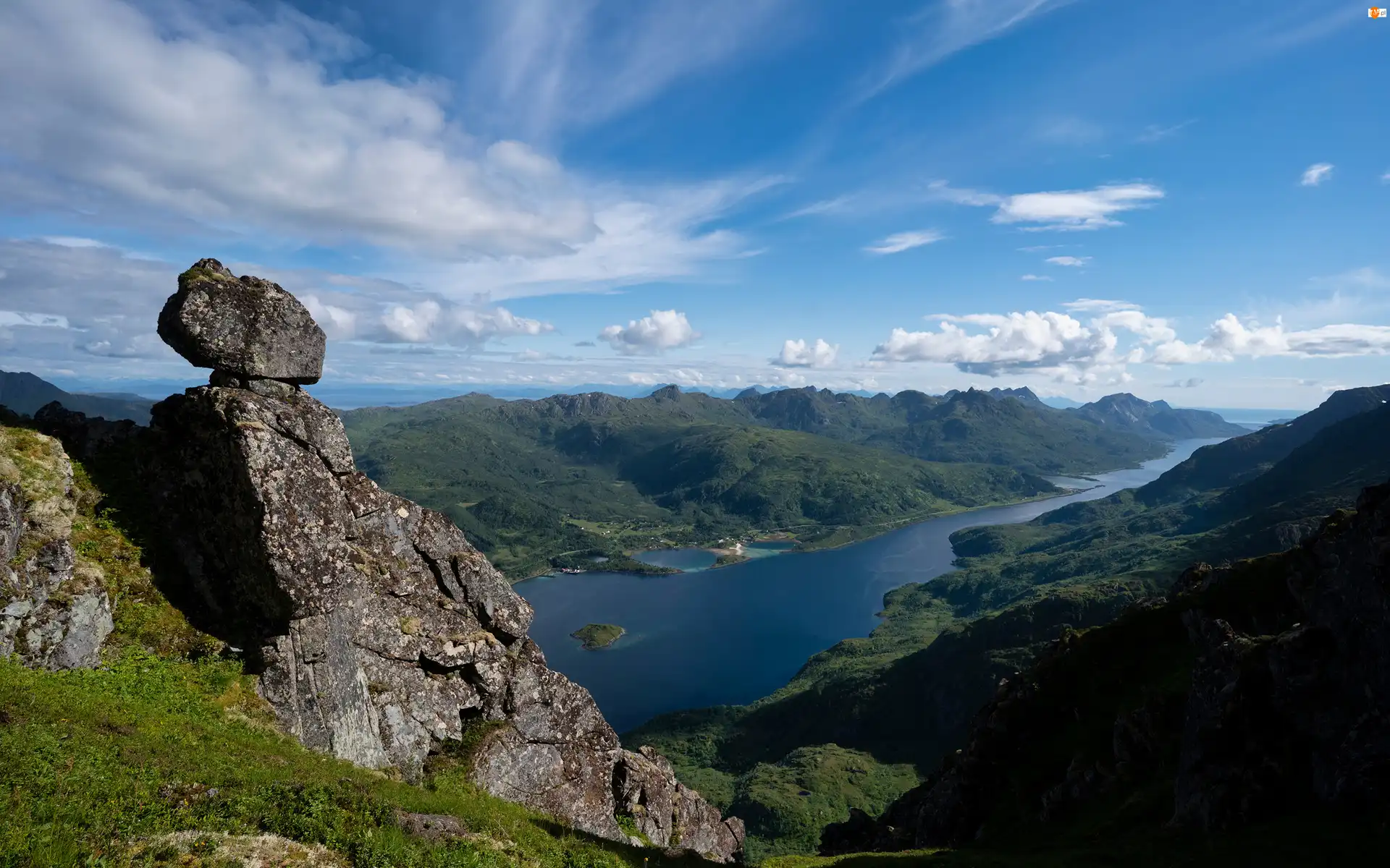 Góry, Norwegia, Cieśnina Raftsundet, Niebo, Fiord, Skała