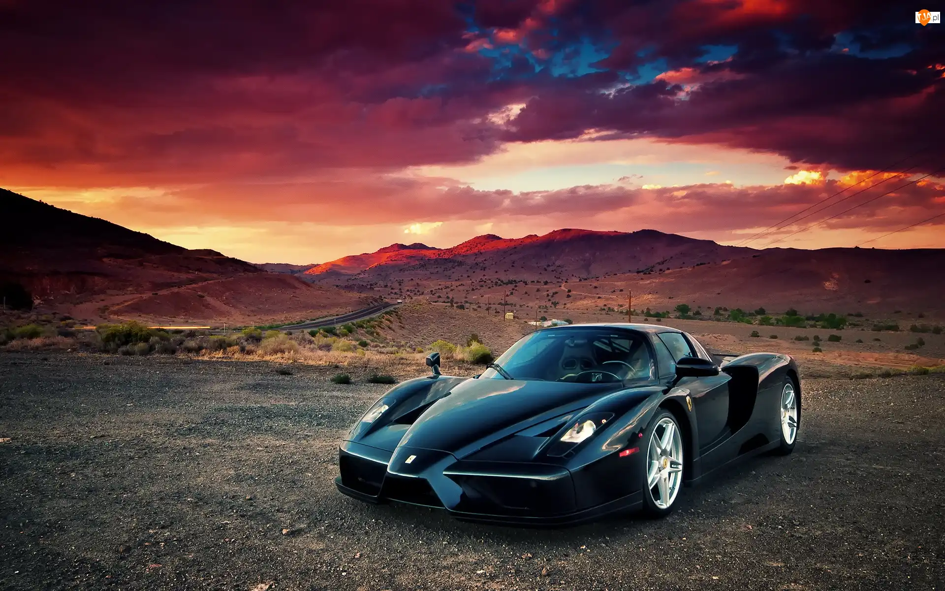 Pustynia, Ferrari, Enzo