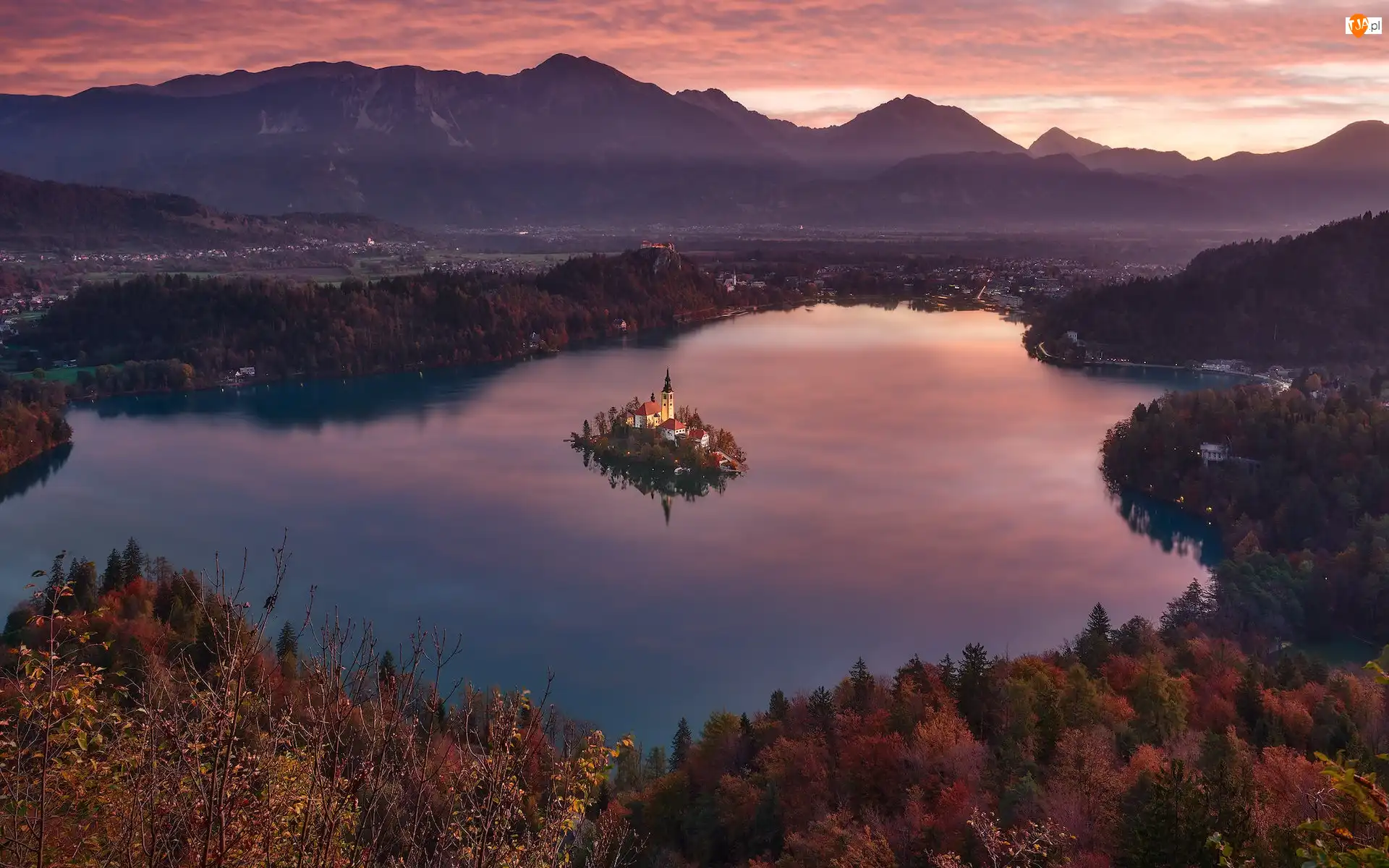Kościół, Słowenia, Wyspa, Jesień, Góry, Blejski Otok, Lasy, Jezioro Bled
