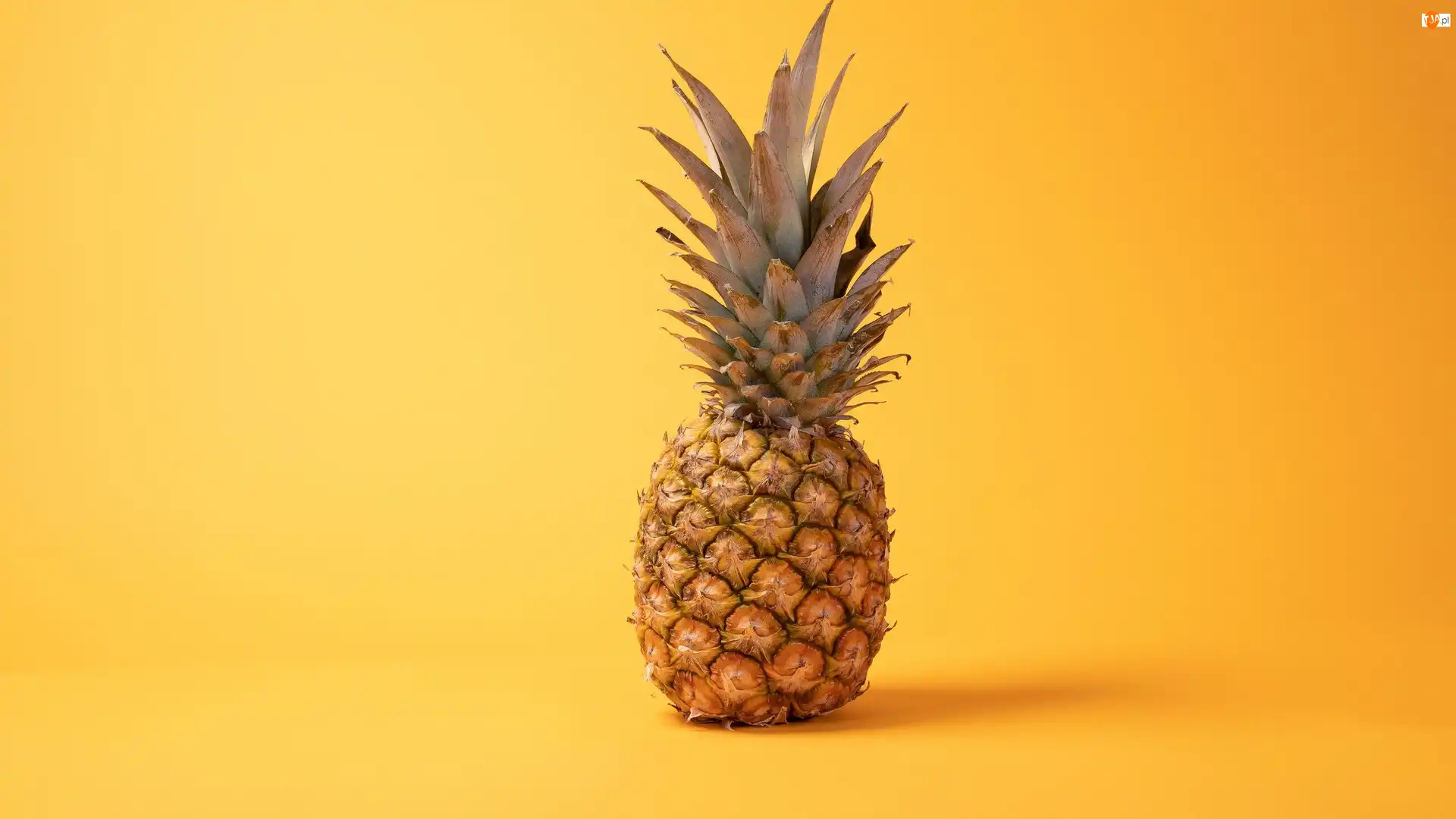 Żółte tło, Ananas, Owoc
