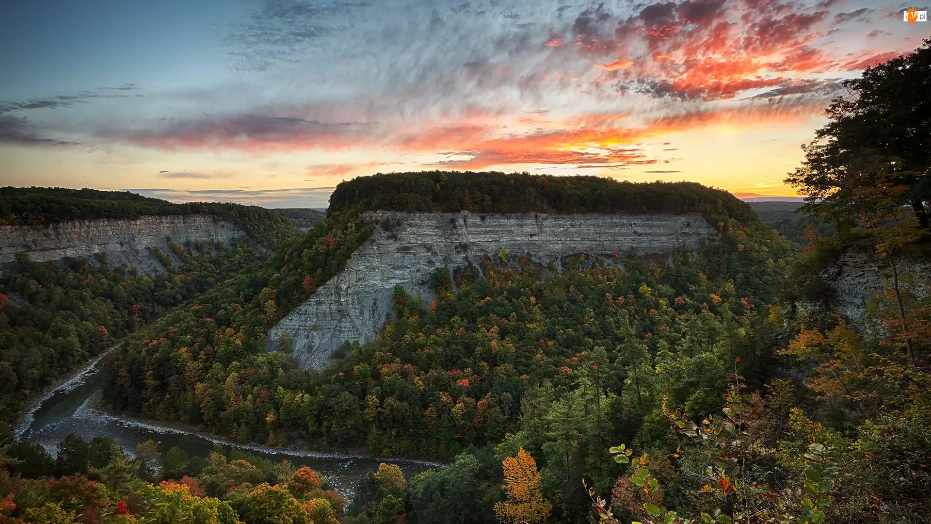Stany Zjednoczone, Wschód słońca, Letchworth State Park, Drzewa, Góry, Zalesione, Rzeka, Skały, Kolorowe, Stan Nowy Jork