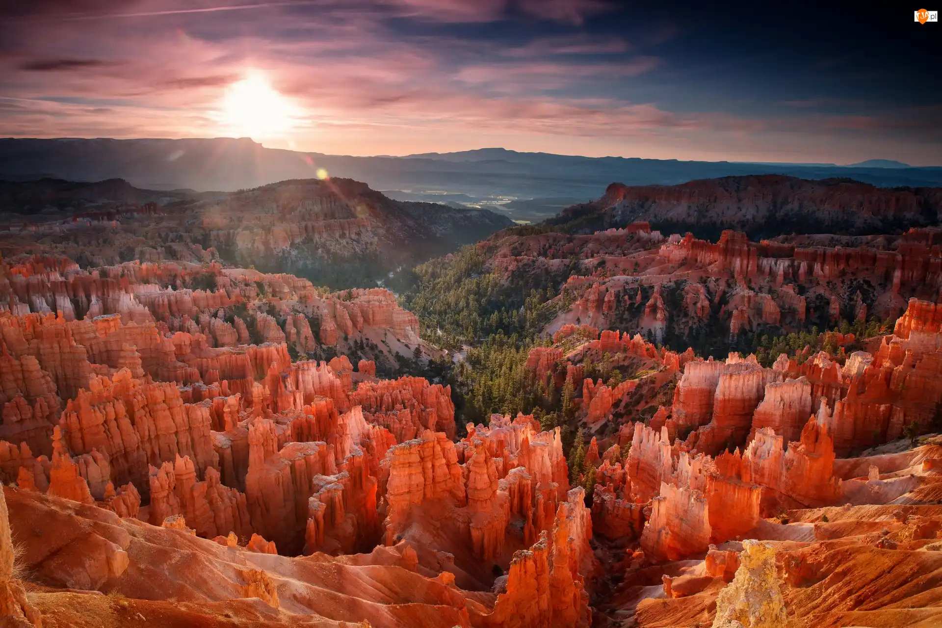 Góry, Skały, Stany Zjednoczone, Park Narodowy Bryce Canyon, Utah, Chmury, Drzewa