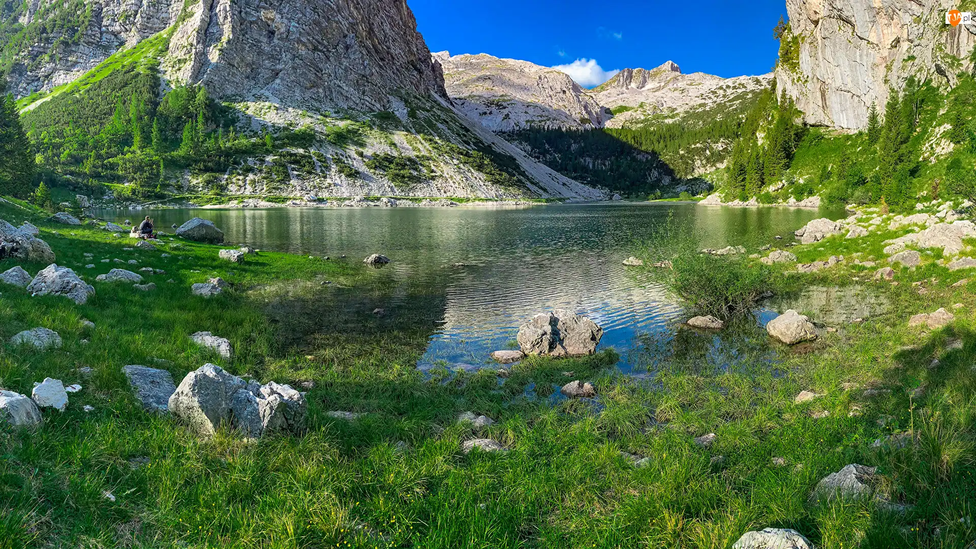 Jezioro, Krn Lake, Trawa, Słowenia, Kamienie, Krn Mountains, Góry
