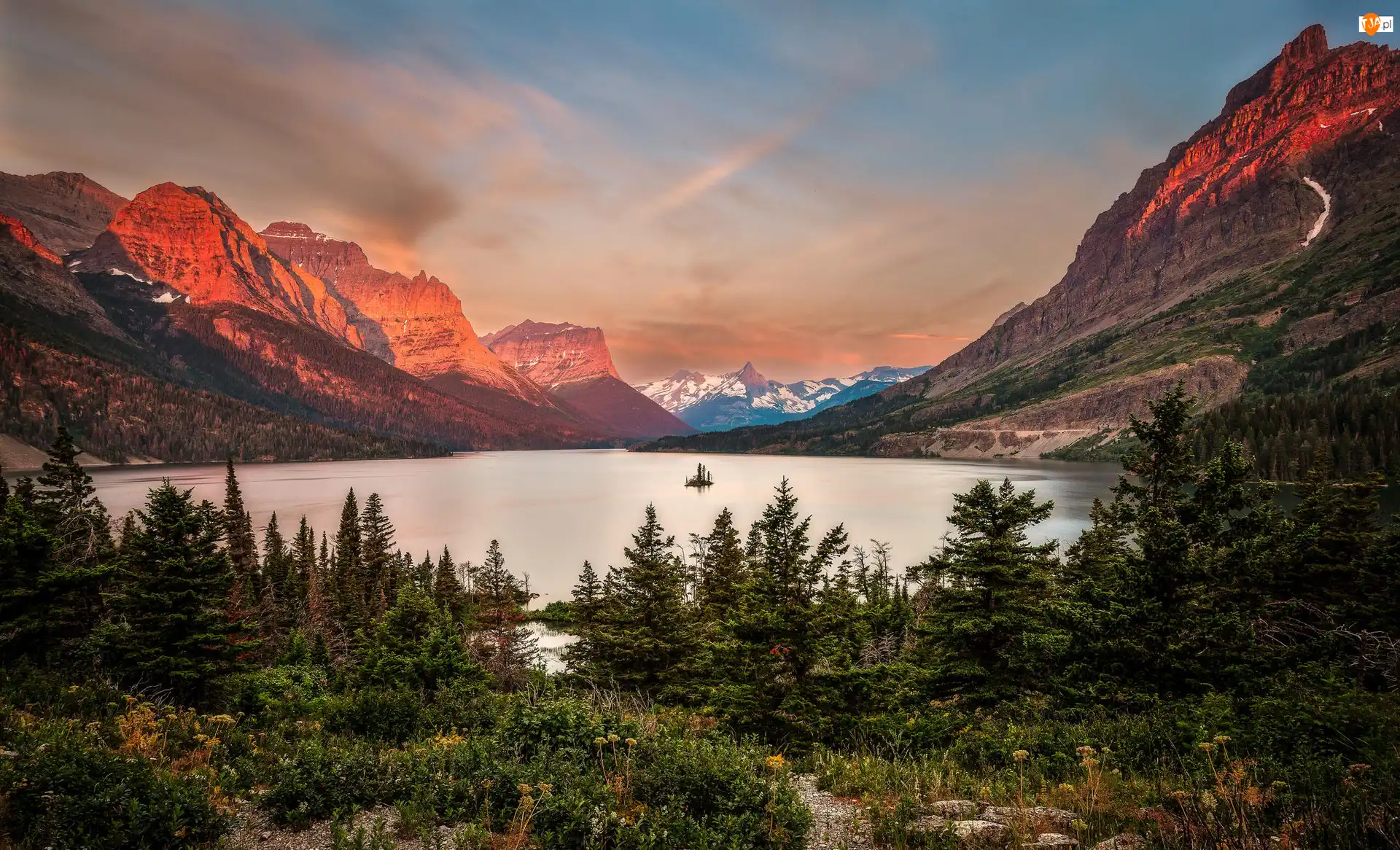 Stany Zjednoczone, Jezioro, Montana, Chmury, Zachód słońca, Saint Mary Lake, Góry Skaliste, Park Narodowy Glacier, Drzewa