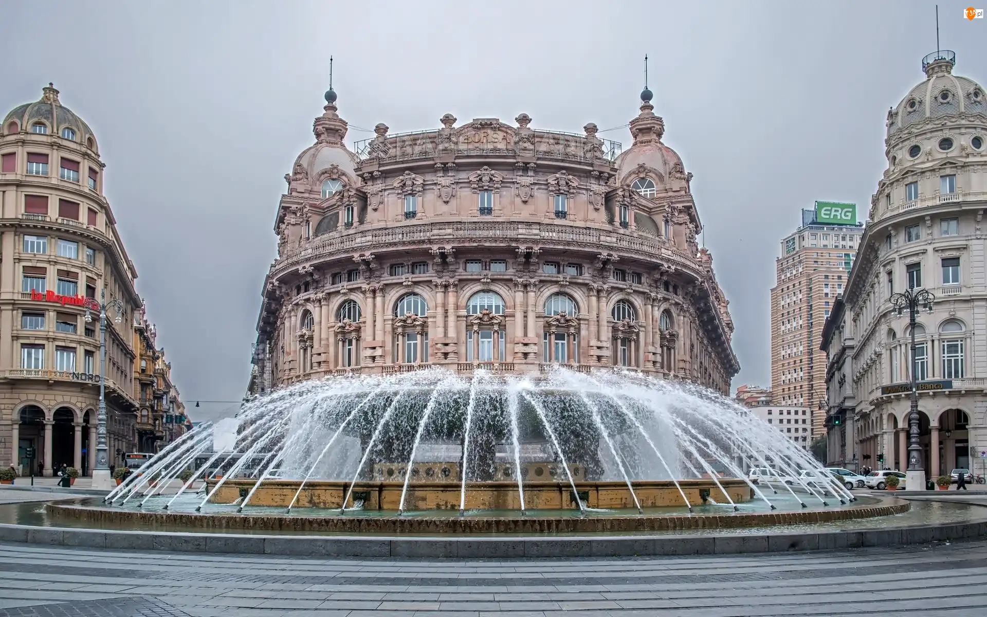 Miasto, Włochy, Fontanna