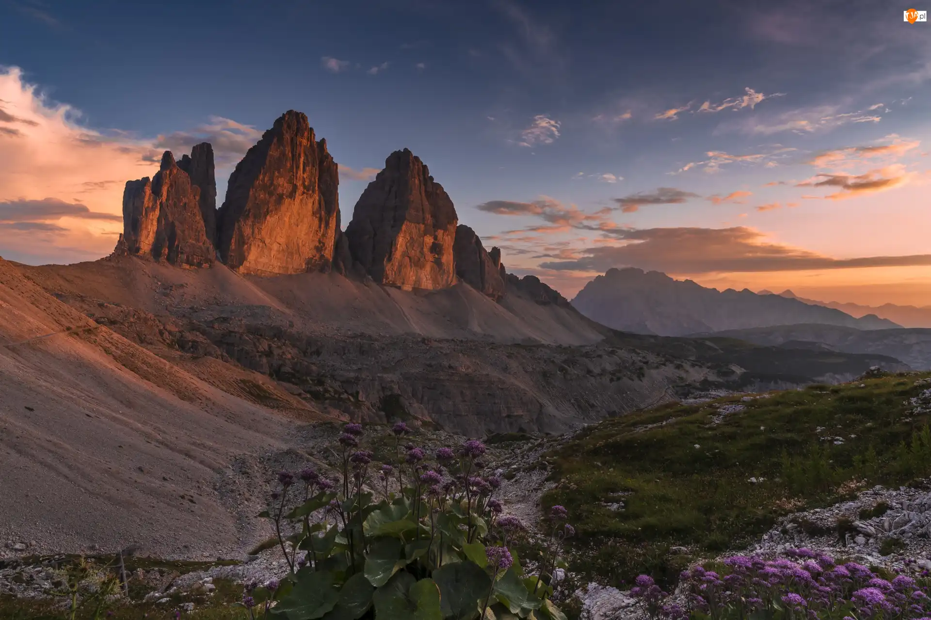Góry, Tre Cime di Lavaredo, Dolomity, Włochy, Masyw