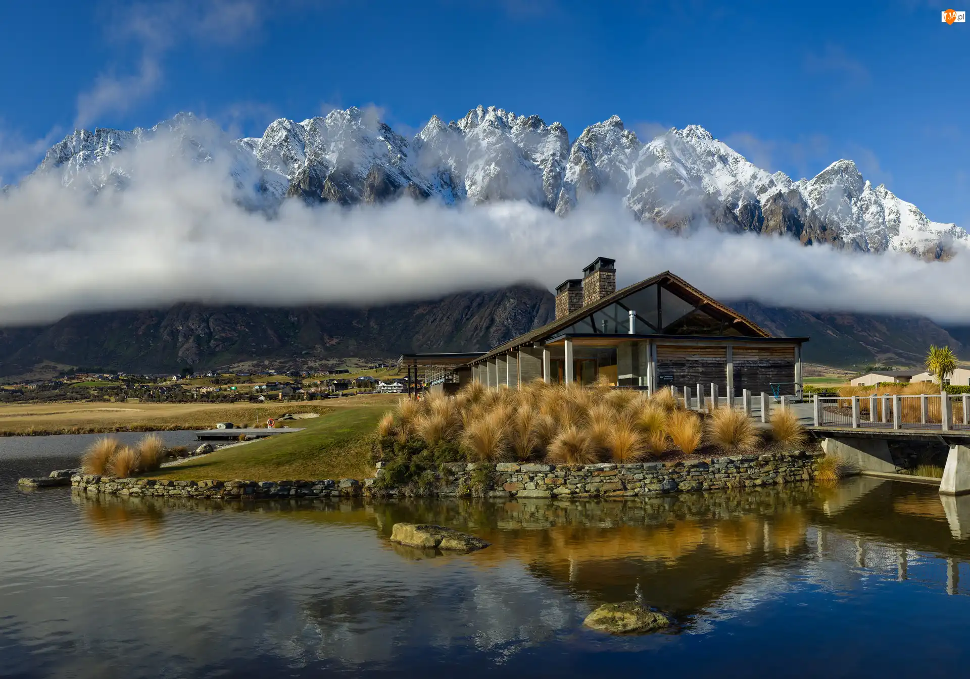 Trawa, Queenstown, Most, Dom, Restauracja Jacks Point, Góry, Mgła, Nowa Zelandia, Jezioro Wakatipu