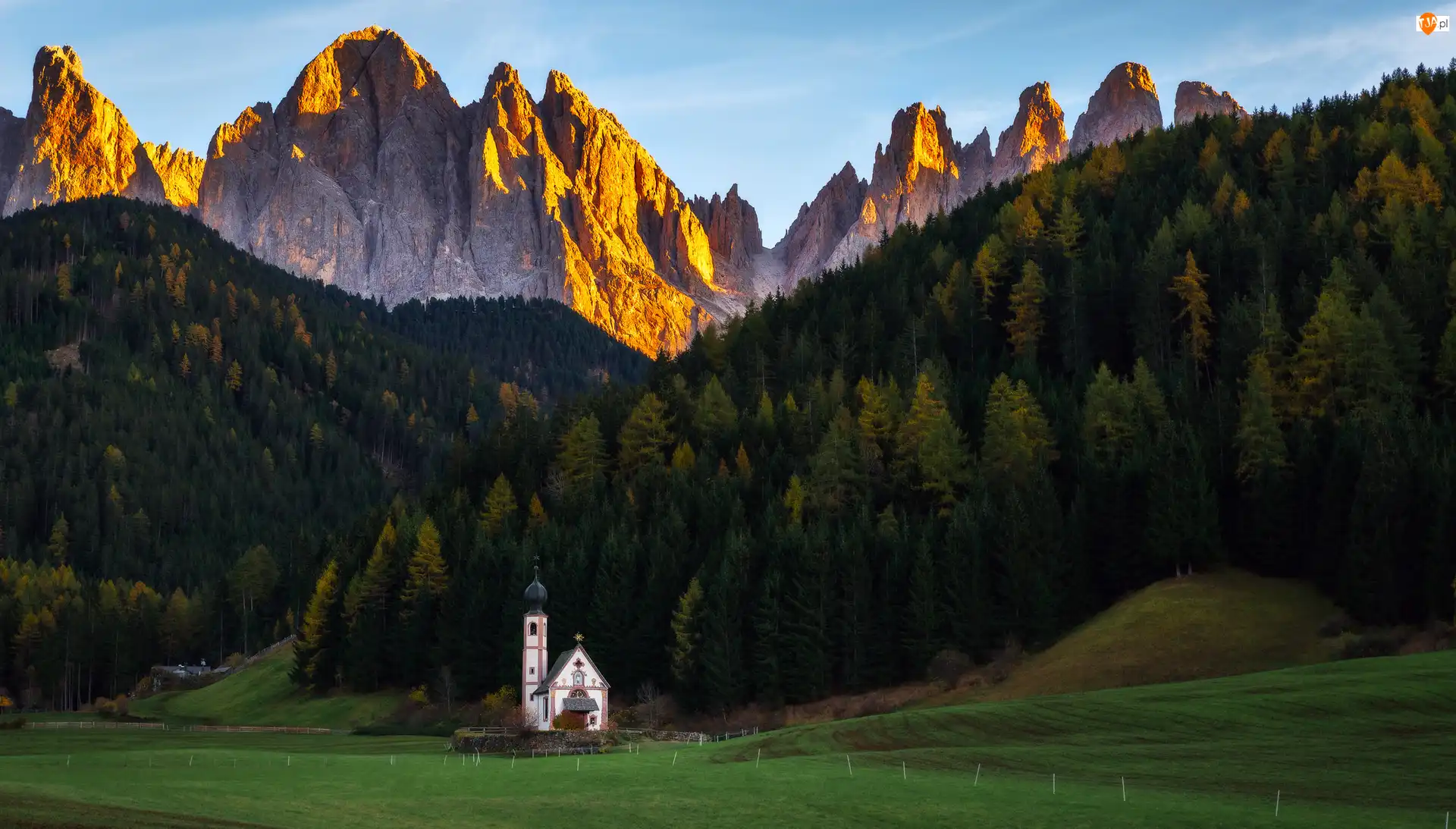 Dolomity, Kościół, Dolina Val di Funes, Villnoss, Las, Góry, Włochy, Góry