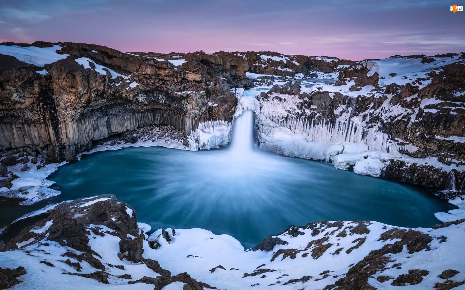 Wodospad, Aldeyjarfoss, Zima, Islandia, Rzeka Skjalfandafljot, Skały, Bazaltowe
